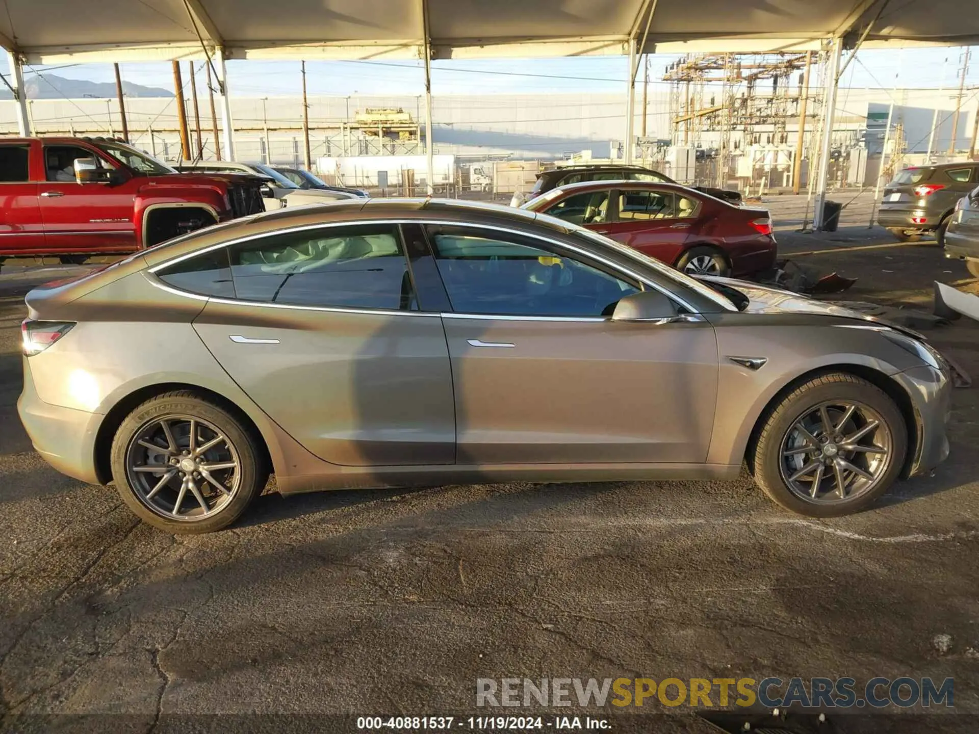 12 Photograph of a damaged car 5YJ3E1EA1KF399916 TESLA MODEL 3 2019