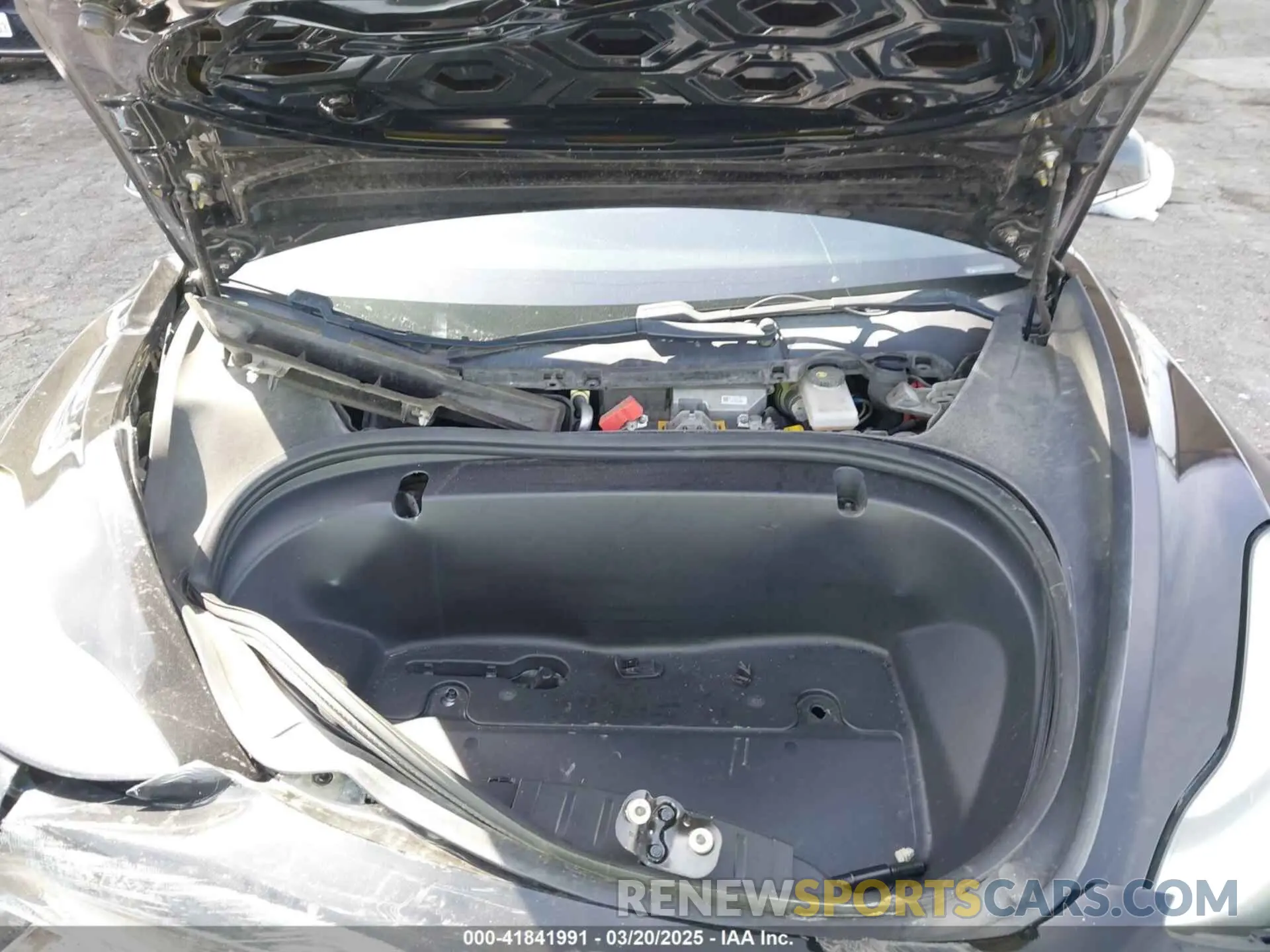 10 Photograph of a damaged car 5YJ3E1EA1KF410297 TESLA MODEL 3 2019