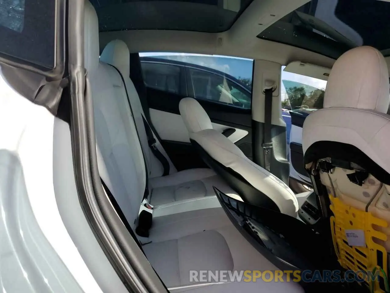 10 Photograph of a damaged car 5YJ3E1EA1KF417797 TESLA MODEL 3 2019