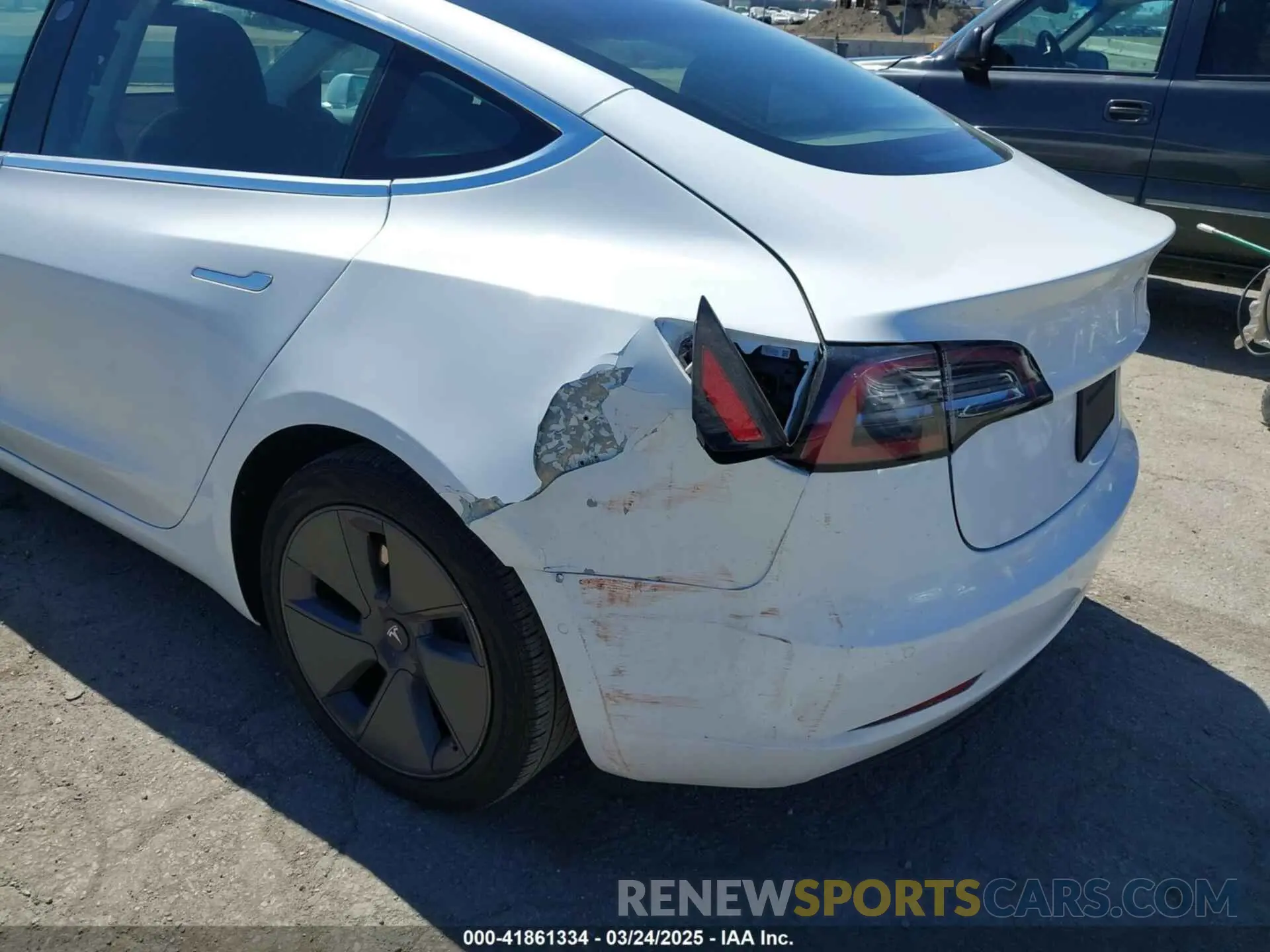 6 Photograph of a damaged car 5YJ3E1EA1KF422983 TESLA MODEL 3 2019