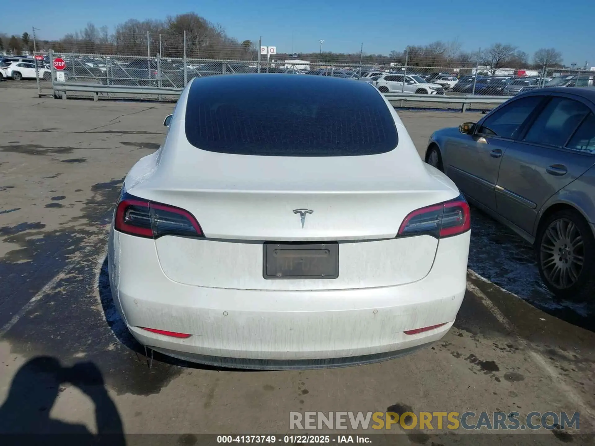 16 Photograph of a damaged car 5YJ3E1EA1KF430775 TESLA MODEL 3 2019