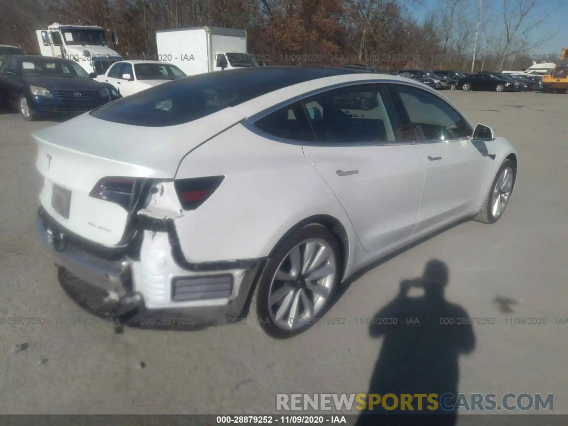 4 Photograph of a damaged car 5YJ3E1EA1KF466627 TESLA MODEL 3 2019