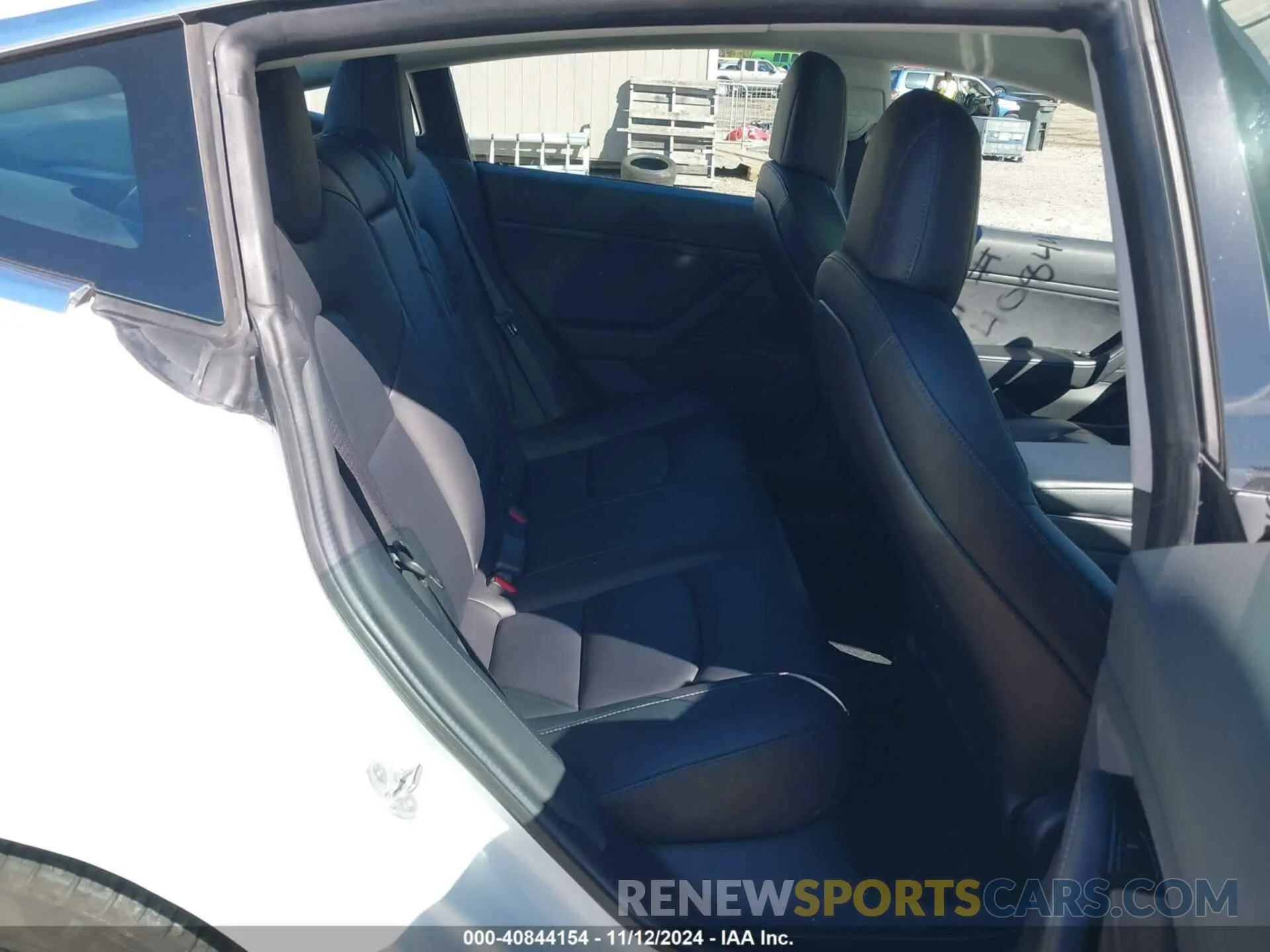8 Photograph of a damaged car 5YJ3E1EA1KF482634 TESLA MODEL 3 2019