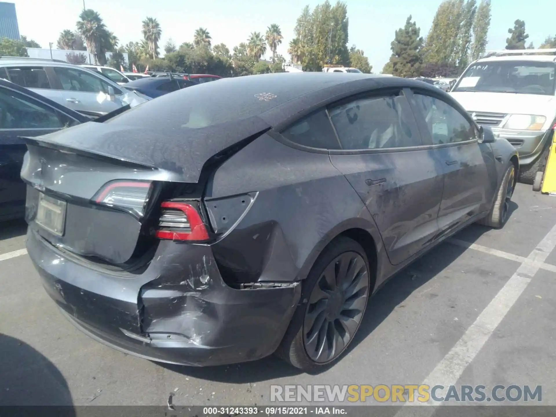 4 Photograph of a damaged car 5YJ3E1EA1KF537003 TESLA MODEL 3 2019