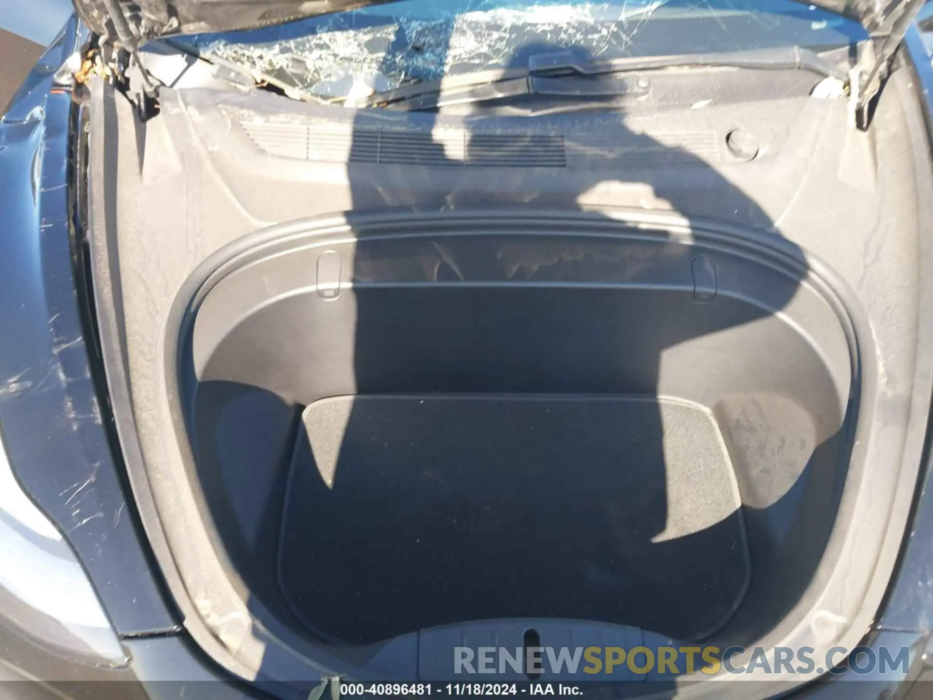10 Photograph of a damaged car 5YJ3E1EA2KF189986 TESLA MODEL 3 2019