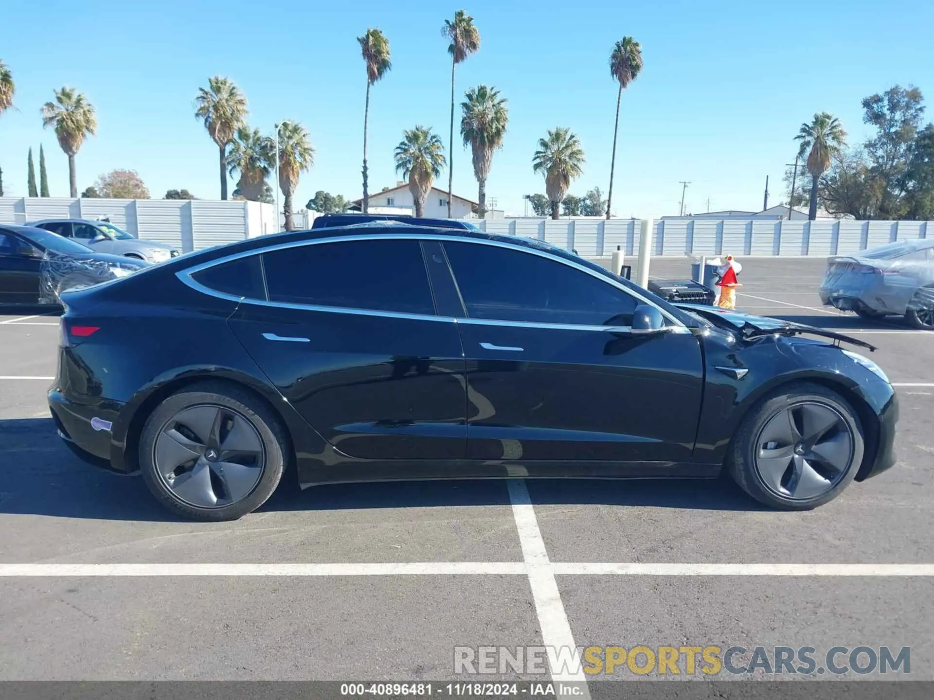 13 Photograph of a damaged car 5YJ3E1EA2KF189986 TESLA MODEL 3 2019