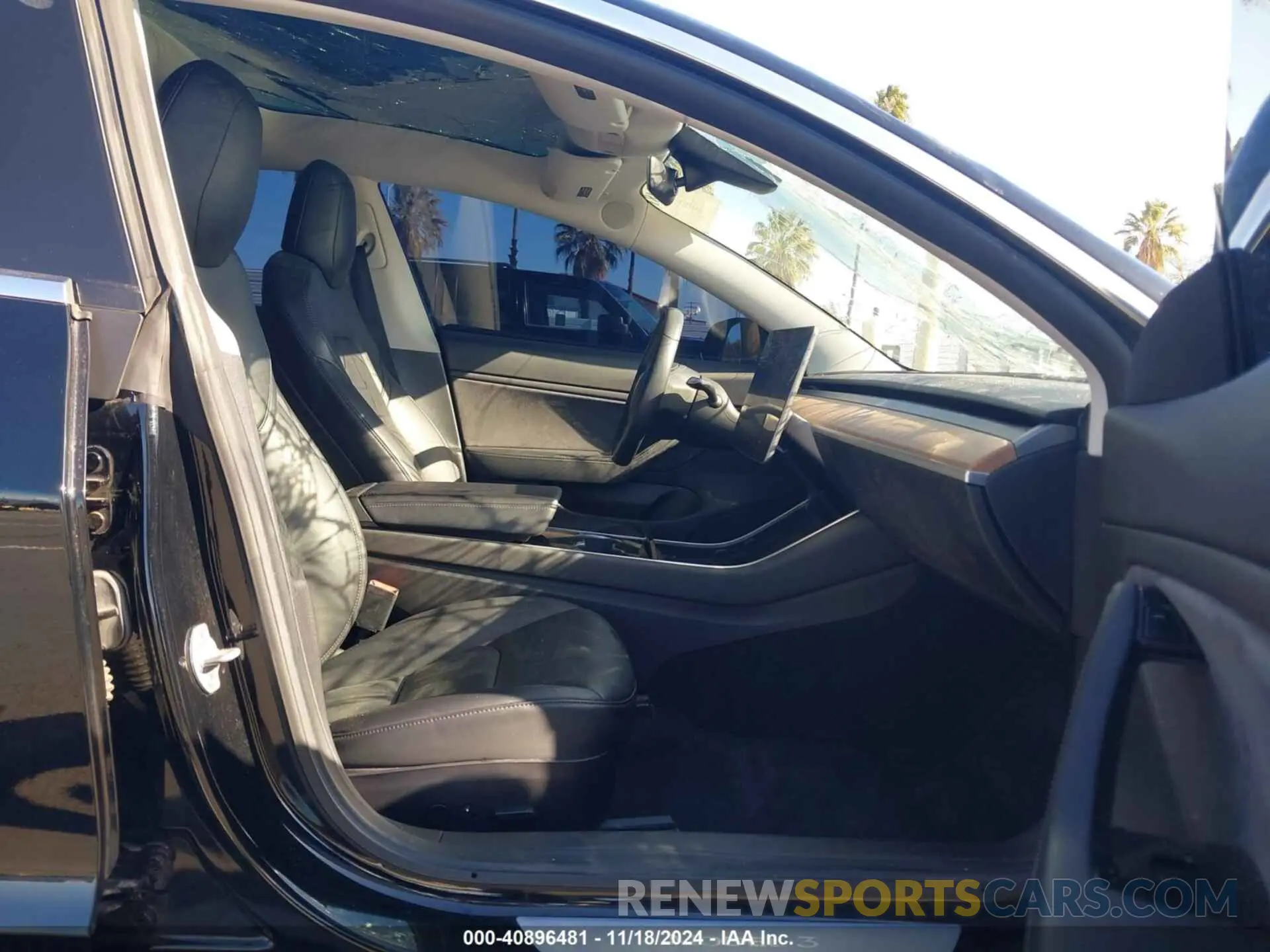 5 Photograph of a damaged car 5YJ3E1EA2KF189986 TESLA MODEL 3 2019