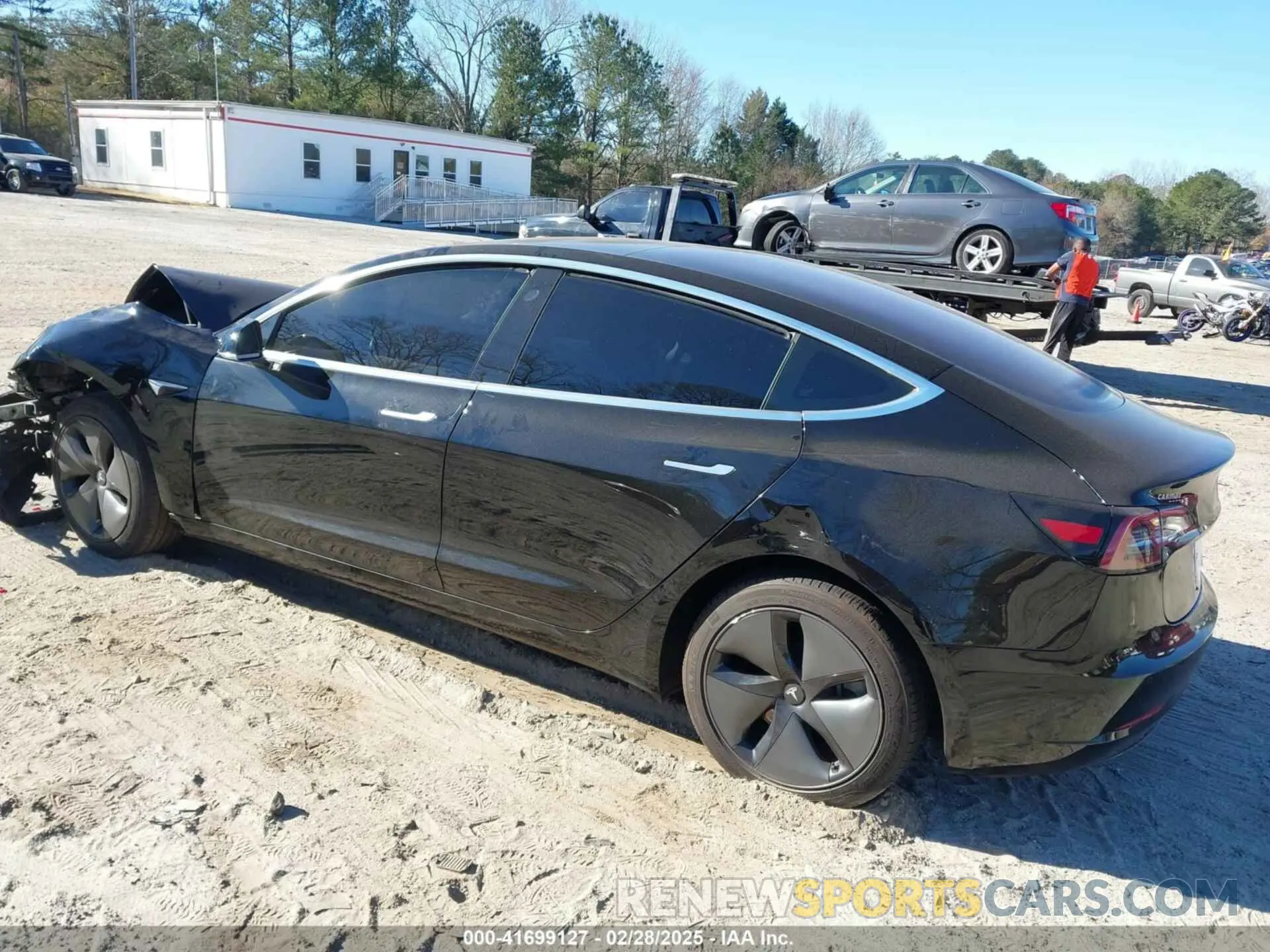 3 Photograph of a damaged car 5YJ3E1EA2KF306286 TESLA MODEL 3 2019