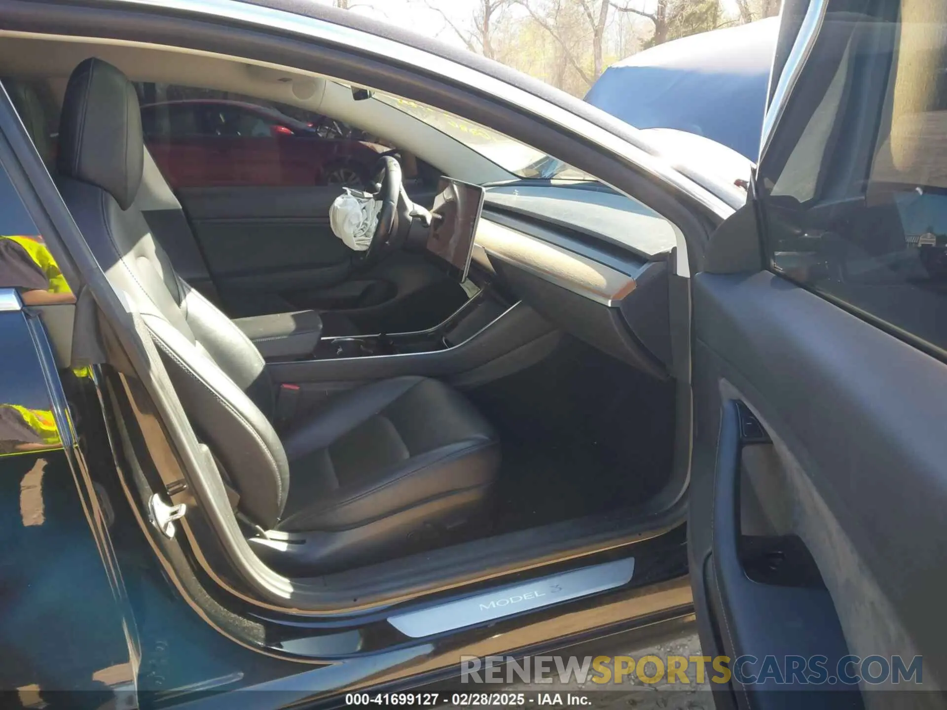 5 Photograph of a damaged car 5YJ3E1EA2KF306286 TESLA MODEL 3 2019