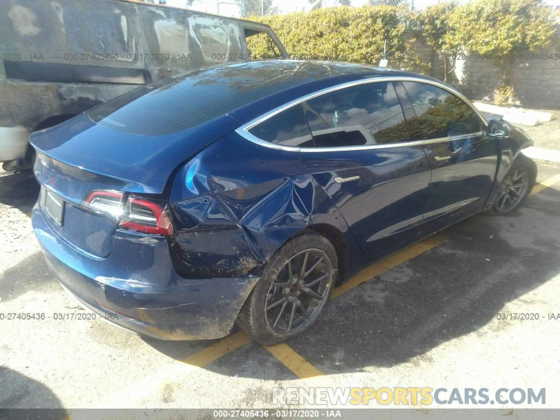 4 Photograph of a damaged car 5YJ3E1EA2KF307096 TESLA MODEL 3 2019