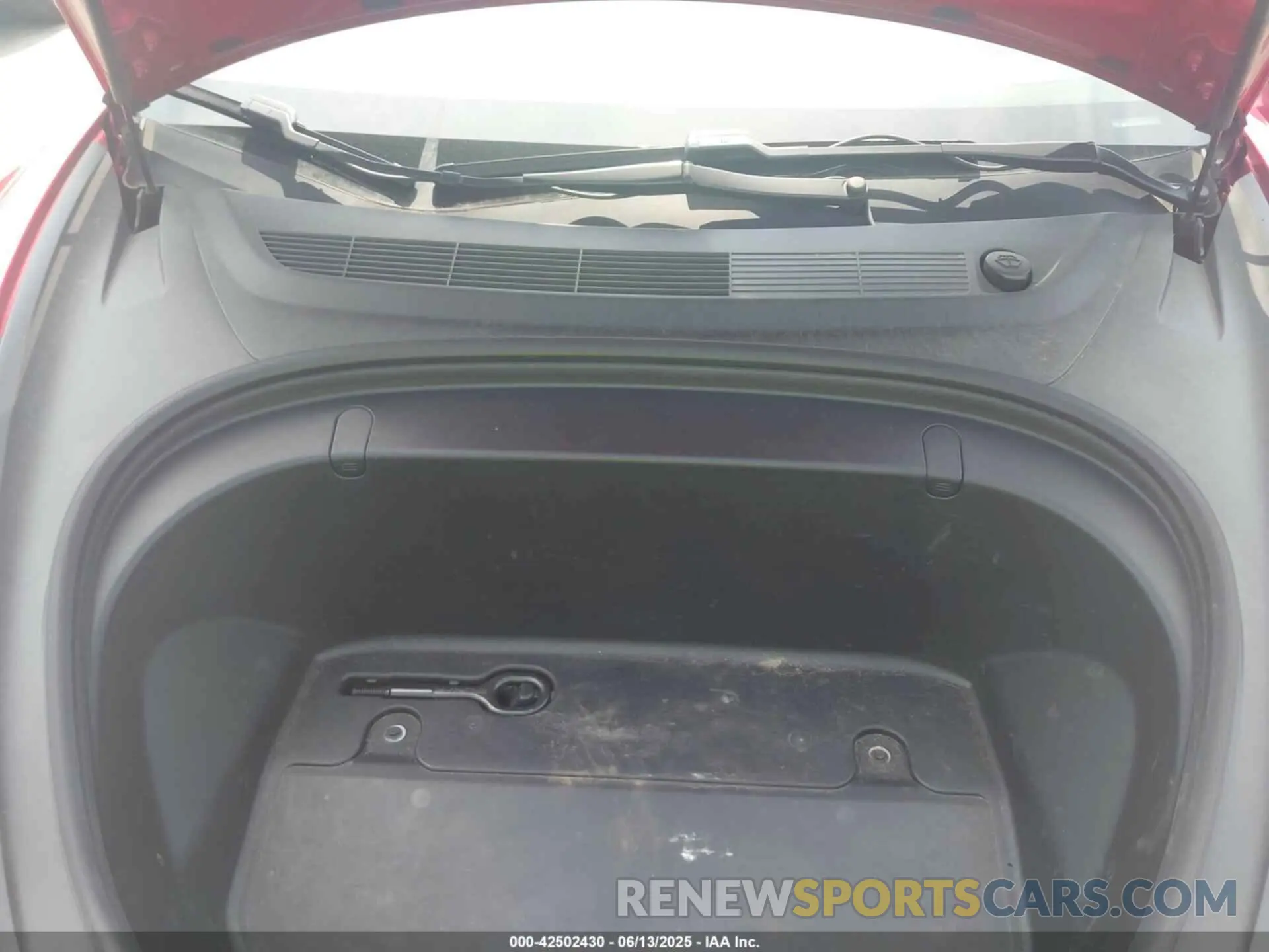 10 Photograph of a damaged car 5YJ3E1EA2KF311424 TESLA MODEL 3 2019