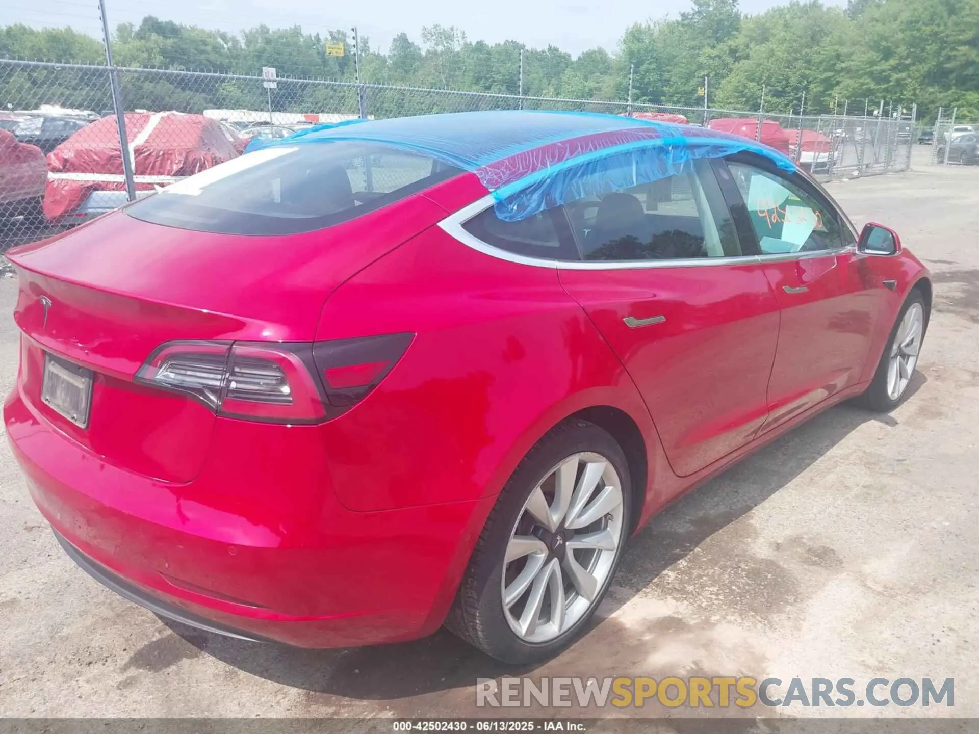 4 Photograph of a damaged car 5YJ3E1EA2KF311424 TESLA MODEL 3 2019