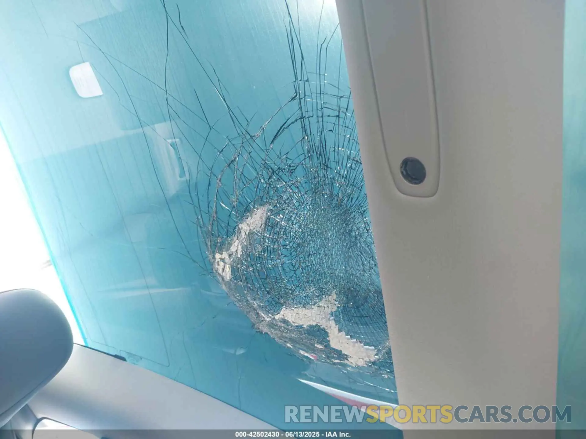 6 Photograph of a damaged car 5YJ3E1EA2KF311424 TESLA MODEL 3 2019