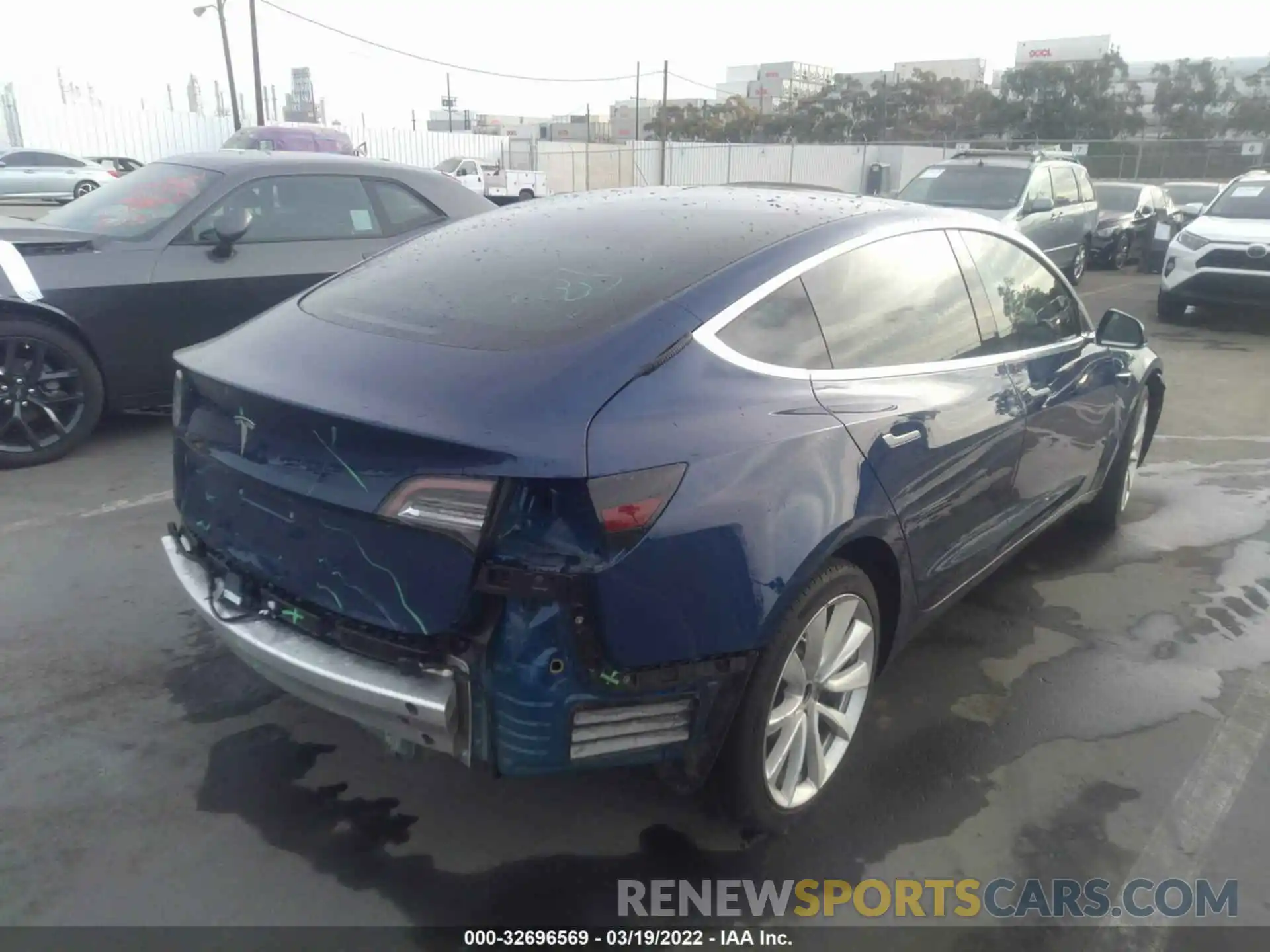 4 Photograph of a damaged car 5YJ3E1EA2KF311567 TESLA MODEL 3 2019