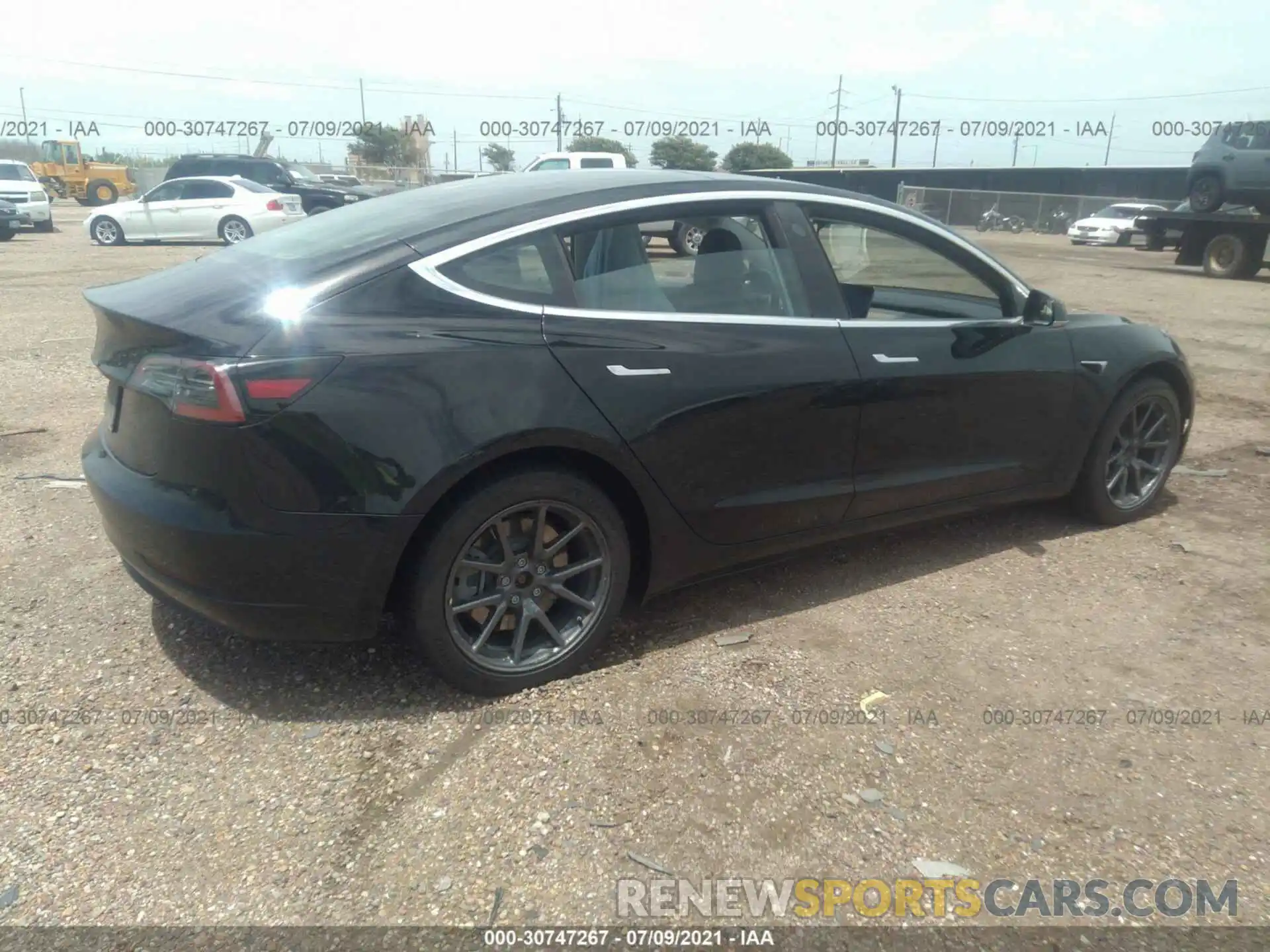 4 Photograph of a damaged car 5YJ3E1EA2KF313304 TESLA MODEL 3 2019