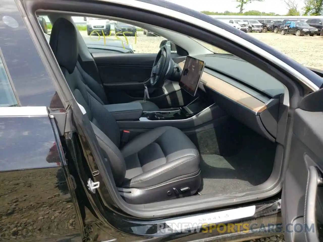 5 Photograph of a damaged car 5YJ3E1EA2KF313464 TESLA MODEL 3 2019