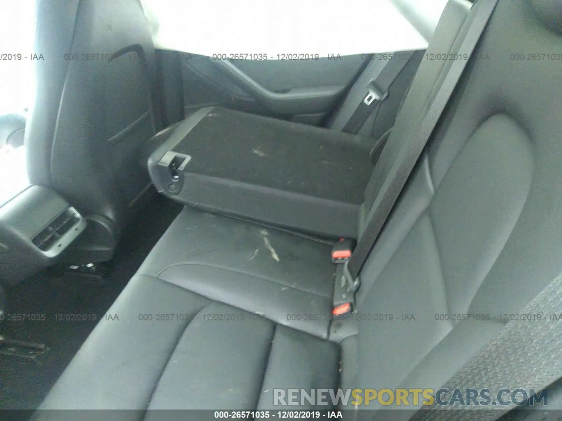 8 Photograph of a damaged car 5YJ3E1EA2KF325937 TESLA MODEL 3 2019