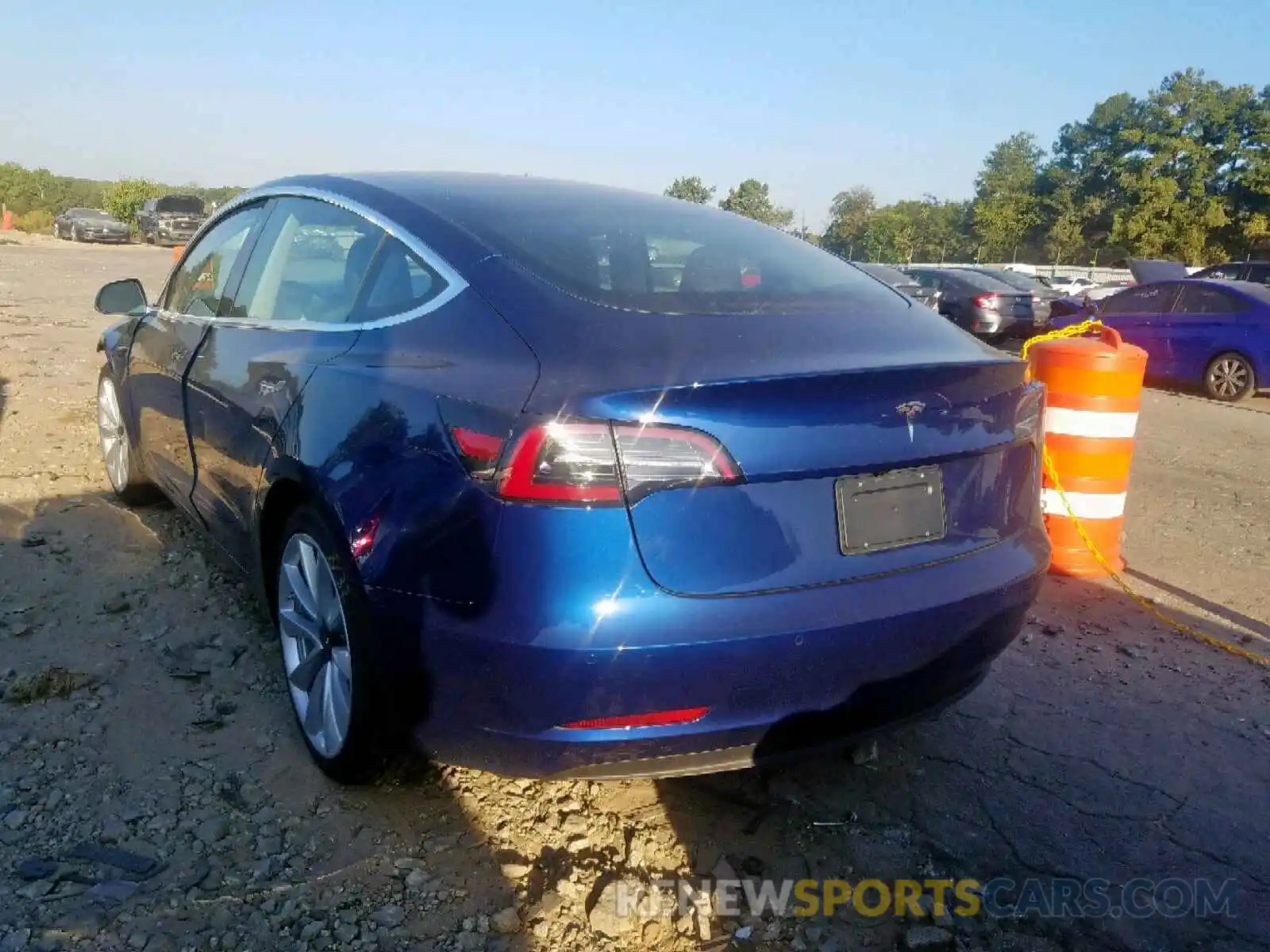 3 Photograph of a damaged car 5YJ3E1EA2KF346092 TESLA MODEL 3 2019