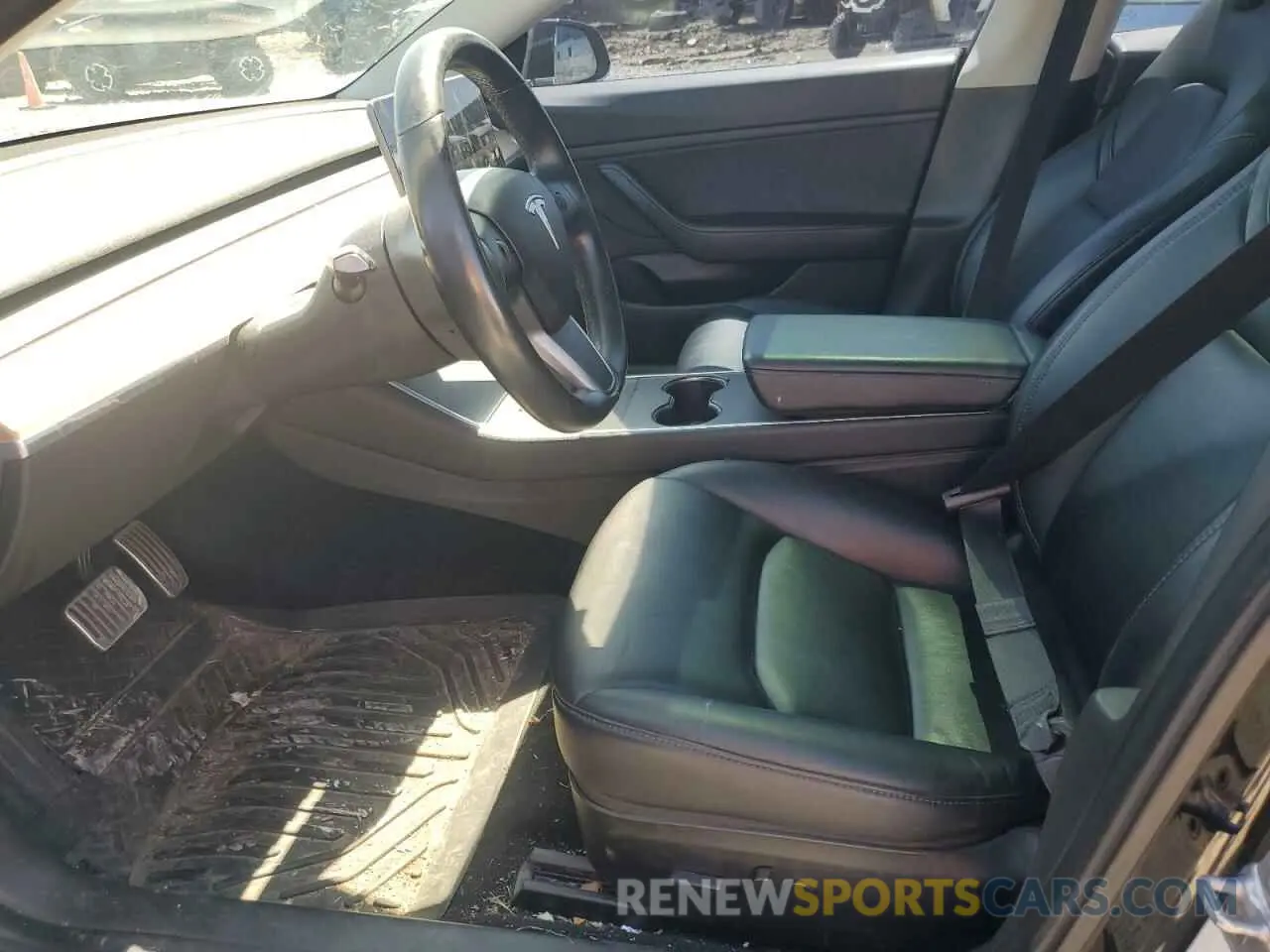 7 Photograph of a damaged car 5YJ3E1EA2KF361871 TESLA MODEL 3 2019
