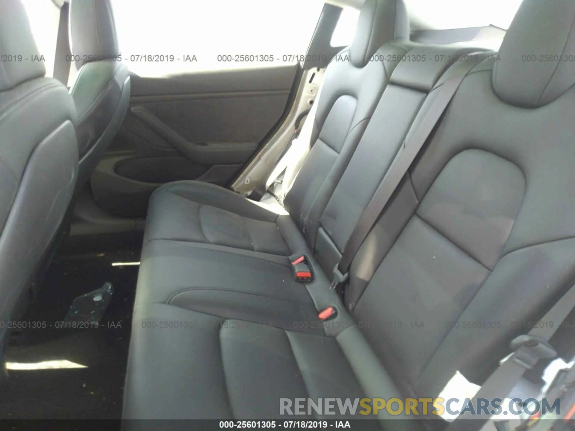 8 Photograph of a damaged car 5YJ3E1EA2KF362809 TESLA MODEL 3 2019