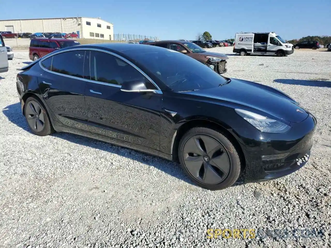 4 Photograph of a damaged car 5YJ3E1EA2KF395437 TESLA MODEL 3 2019