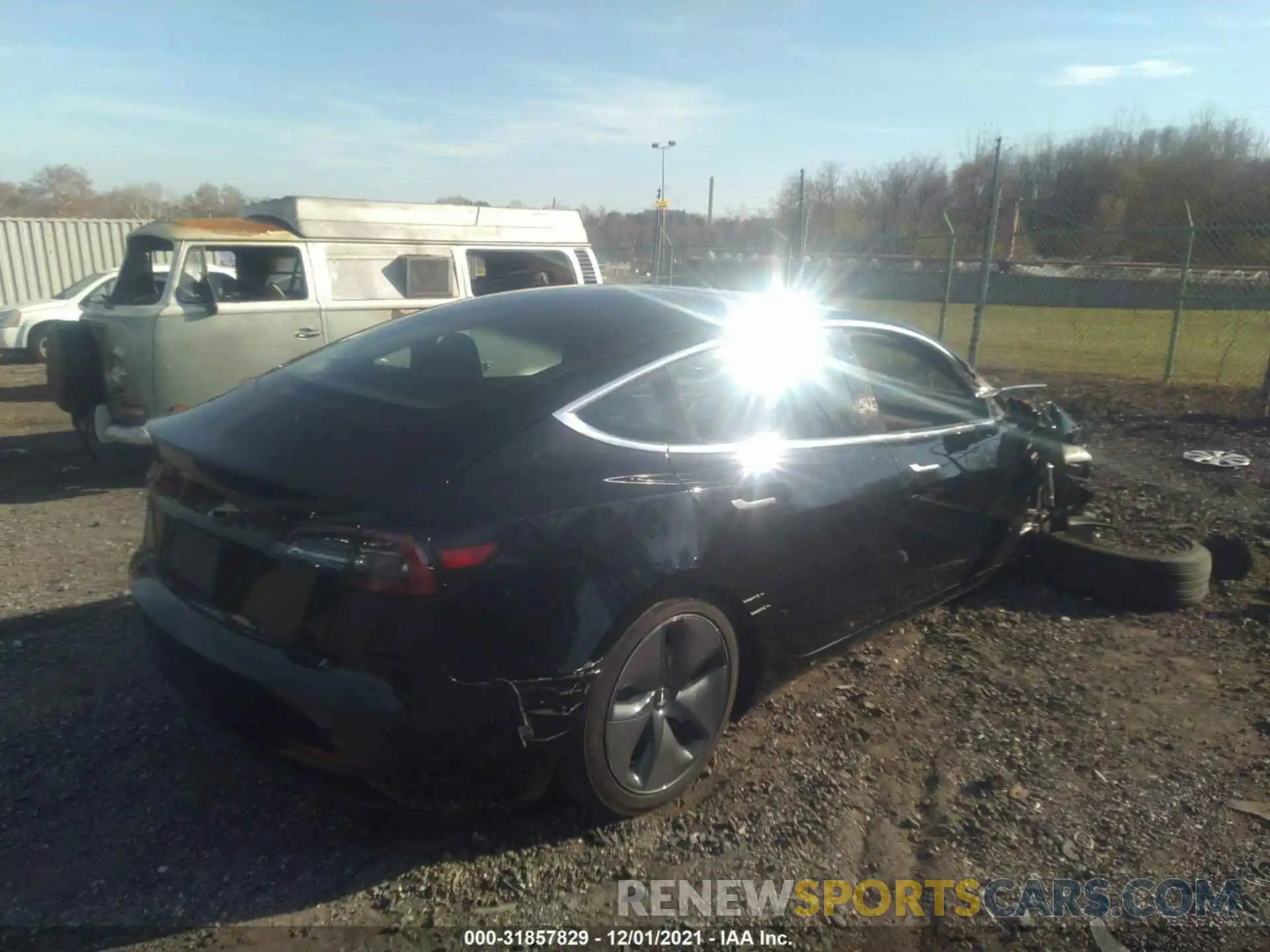 4 Photograph of a damaged car 5YJ3E1EA2KF396054 TESLA MODEL 3 2019