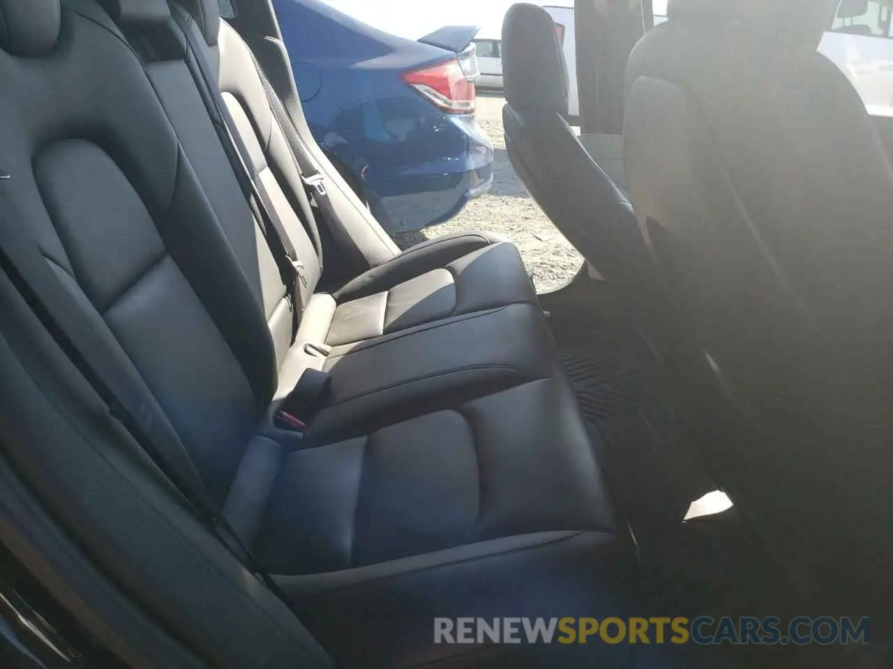 10 Photograph of a damaged car 5YJ3E1EA2KF398841 TESLA MODEL 3 2019