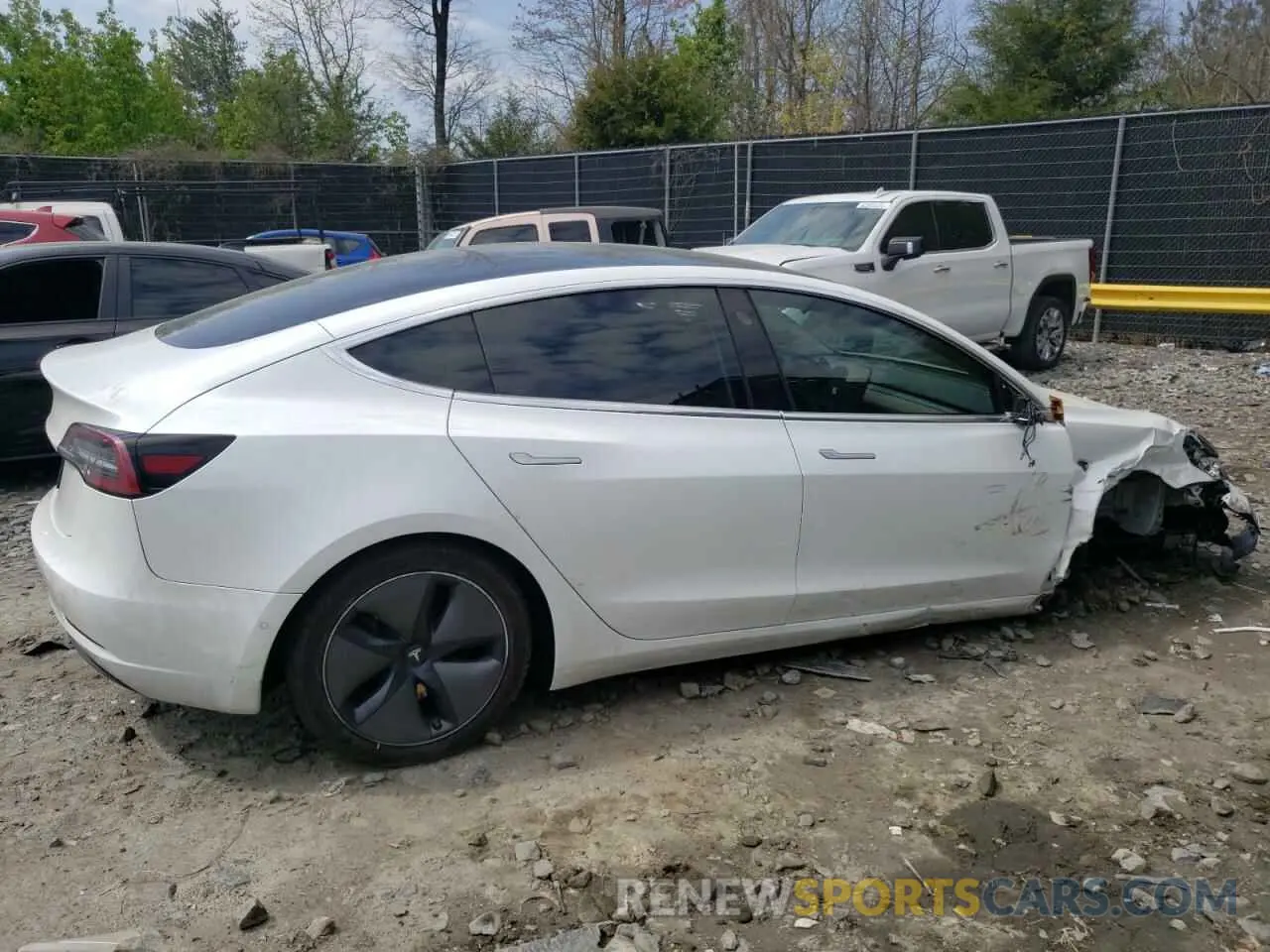 3 Photograph of a damaged car 5YJ3E1EA2KF401592 TESLA MODEL 3 2019