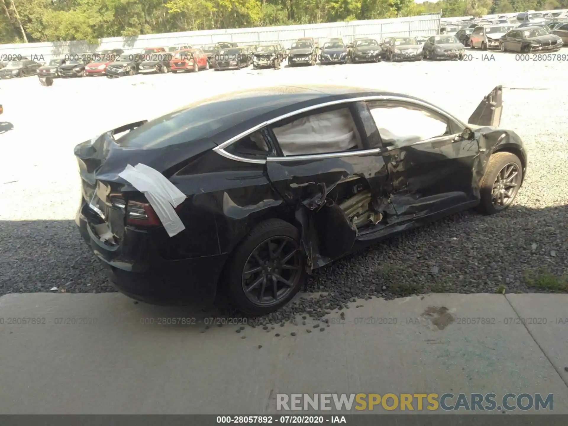 4 Photograph of a damaged car 5YJ3E1EA2KF409806 TESLA MODEL 3 2019