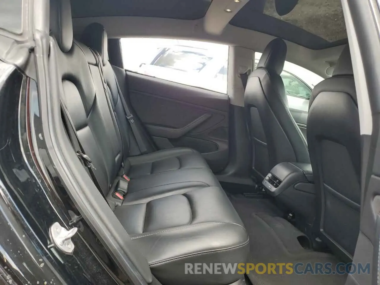 10 Photograph of a damaged car 5YJ3E1EA2KF412432 TESLA MODEL 3 2019