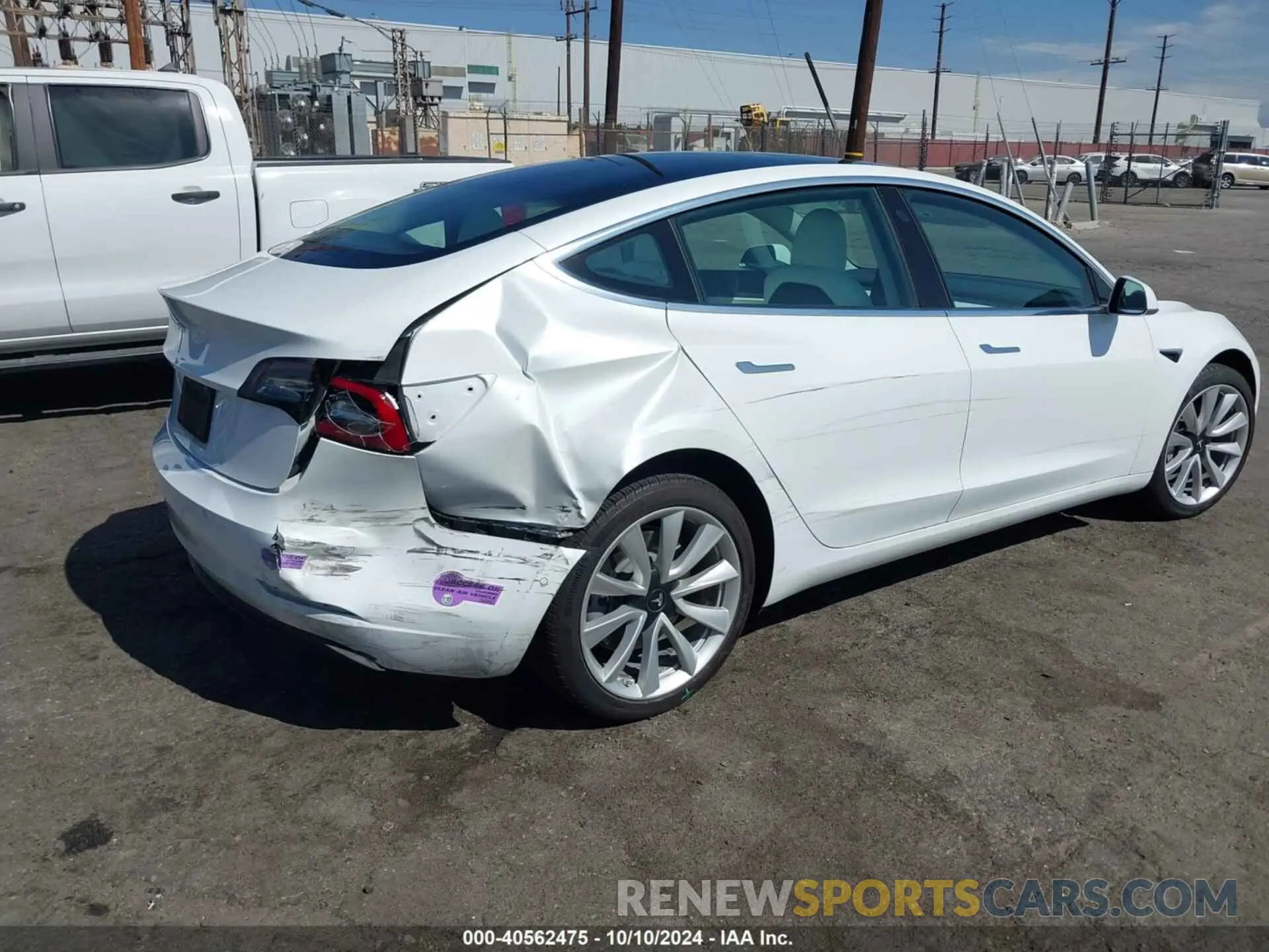 4 Photograph of a damaged car 5YJ3E1EA2KF419378 TESLA MODEL 3 2019