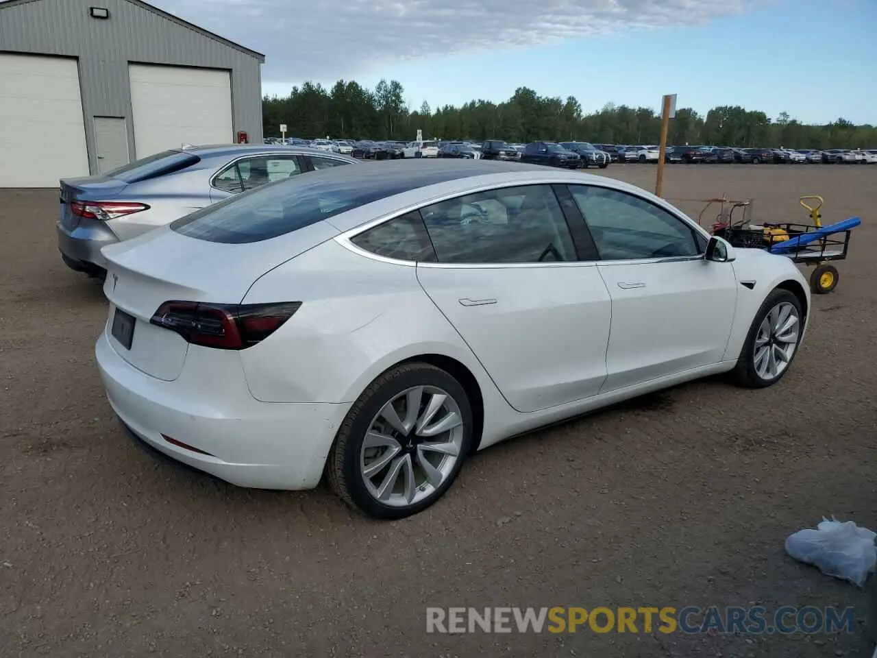 3 Photograph of a damaged car 5YJ3E1EA2KF428050 TESLA MODEL 3 2019