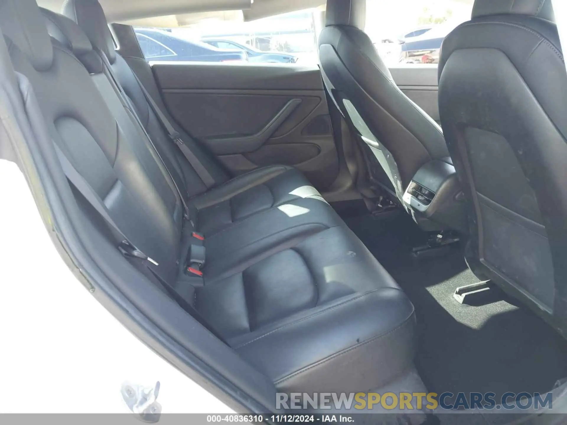 8 Photograph of a damaged car 5YJ3E1EA2KF428520 TESLA MODEL 3 2019