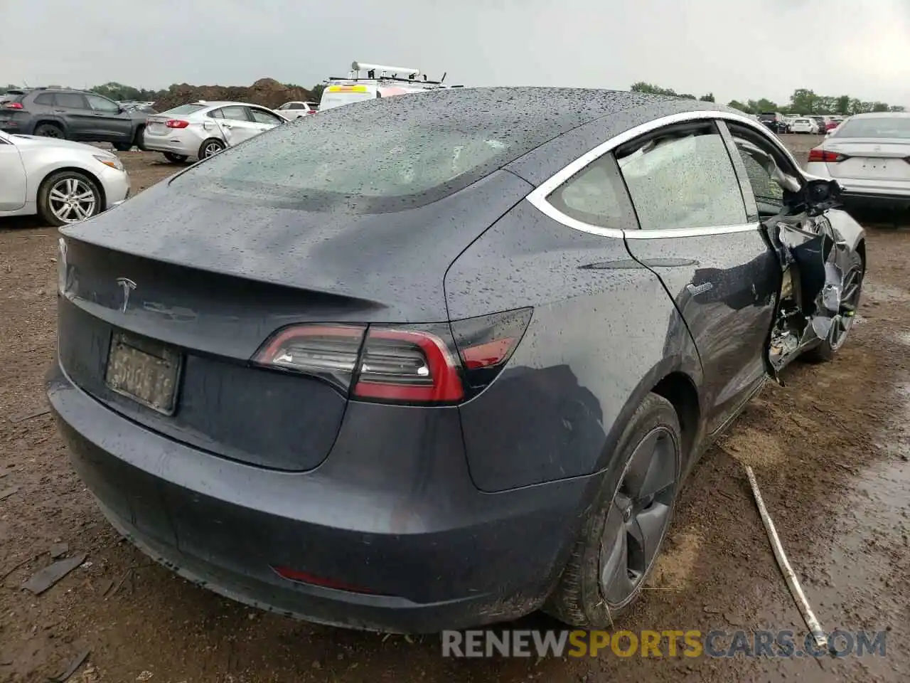 4 Photograph of a damaged car 5YJ3E1EA2KF435404 TESLA MODEL 3 2019