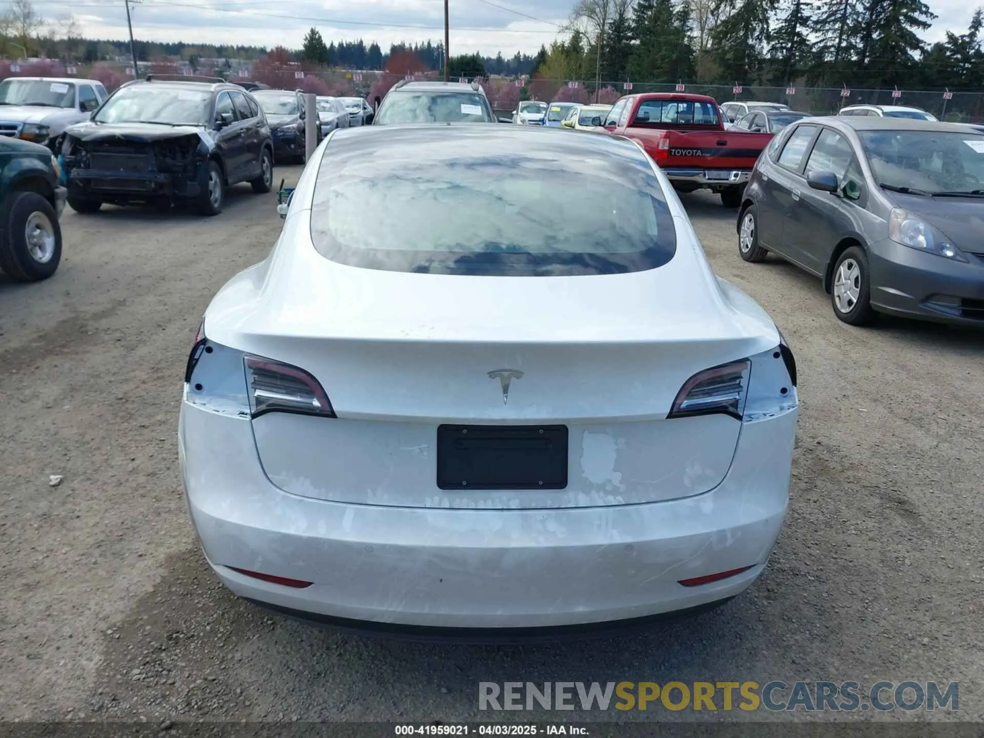 17 Photograph of a damaged car 5YJ3E1EA2KF437900 TESLA MODEL 3 2019