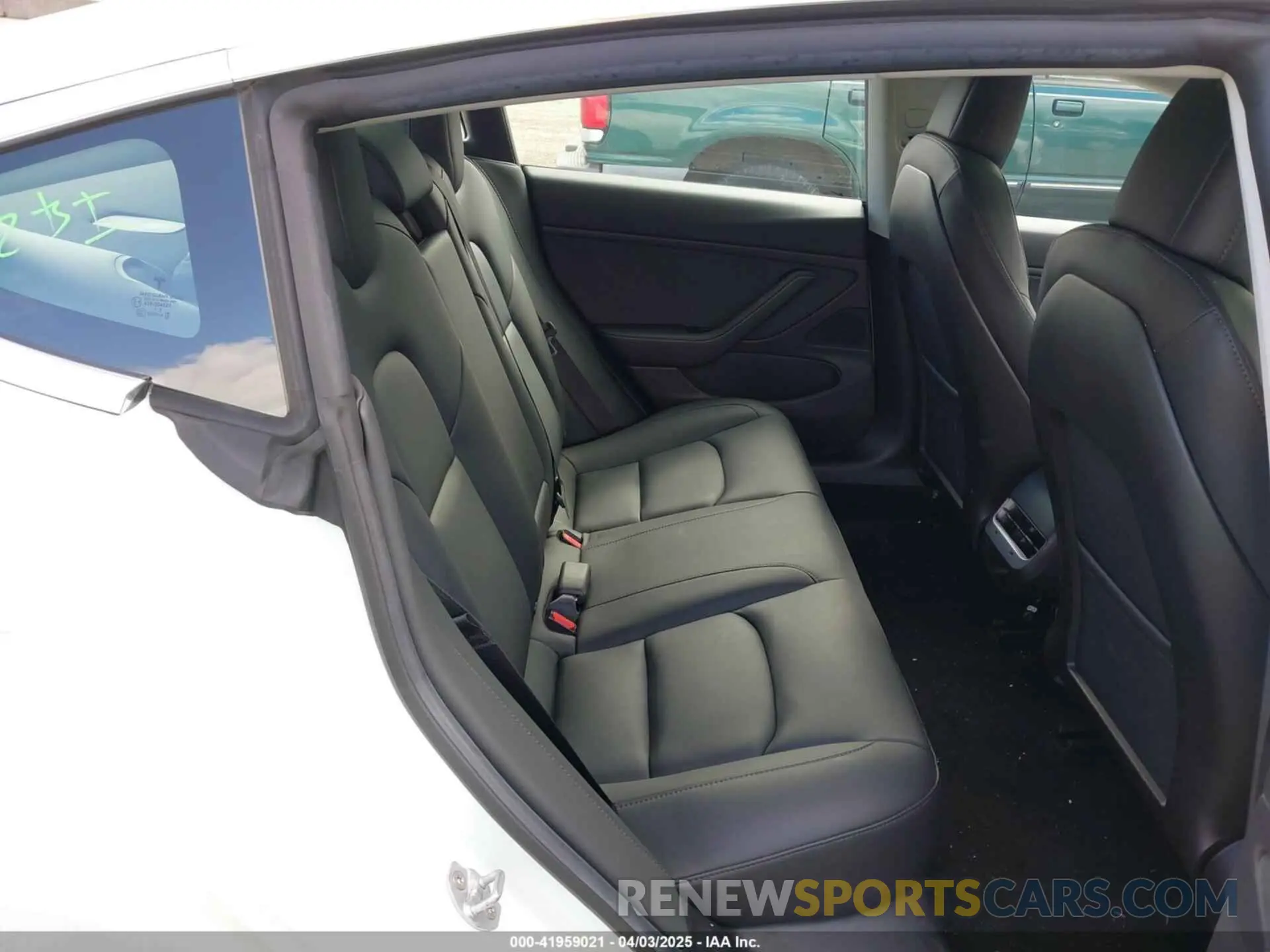 8 Photograph of a damaged car 5YJ3E1EA2KF437900 TESLA MODEL 3 2019