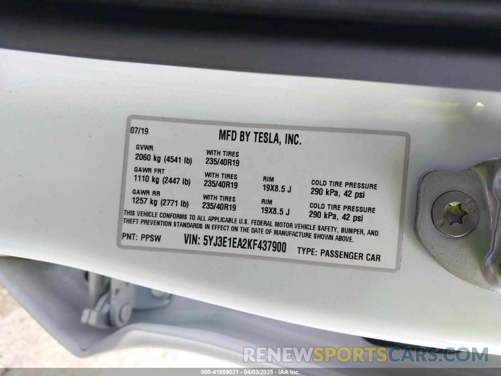 9 Photograph of a damaged car 5YJ3E1EA2KF437900 TESLA MODEL 3 2019