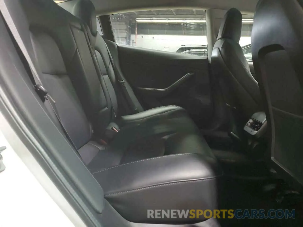 11 Photograph of a damaged car 5YJ3E1EA2KF466782 TESLA MODEL 3 2019