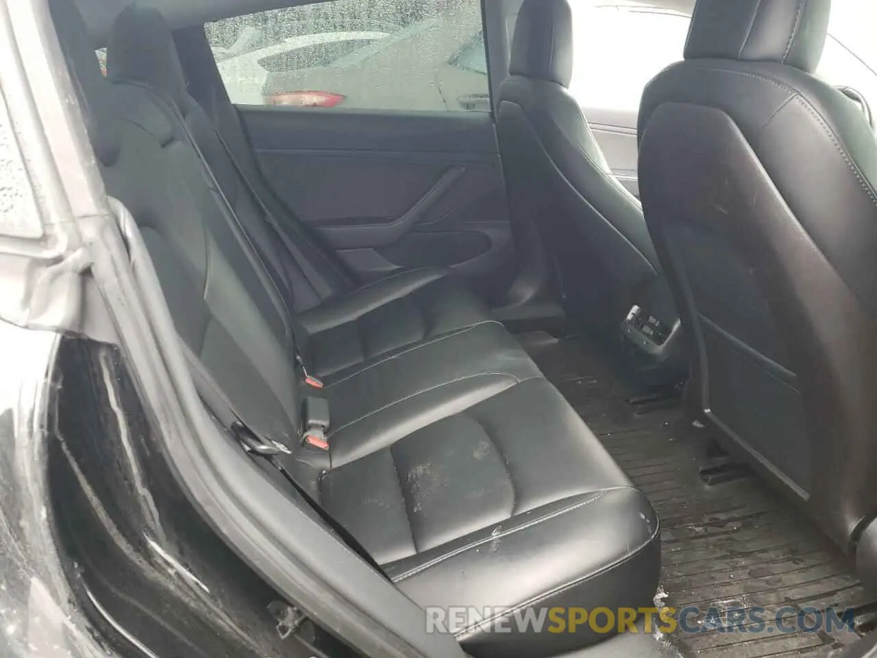 10 Photograph of a damaged car 5YJ3E1EA3KF265389 TESLA MODEL 3 2019