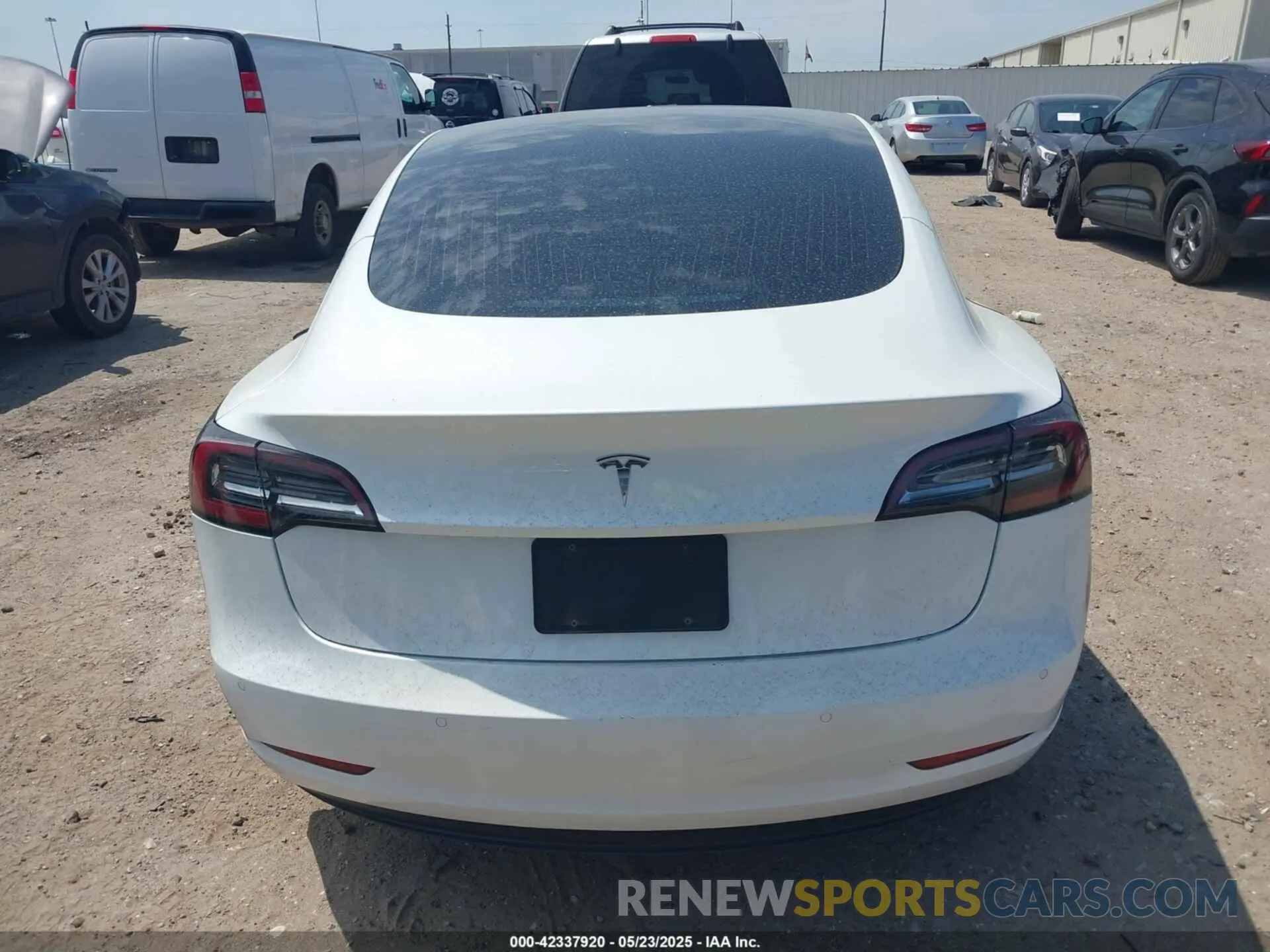 16 Photograph of a damaged car 5YJ3E1EA3KF300254 TESLA MODEL 3 2019