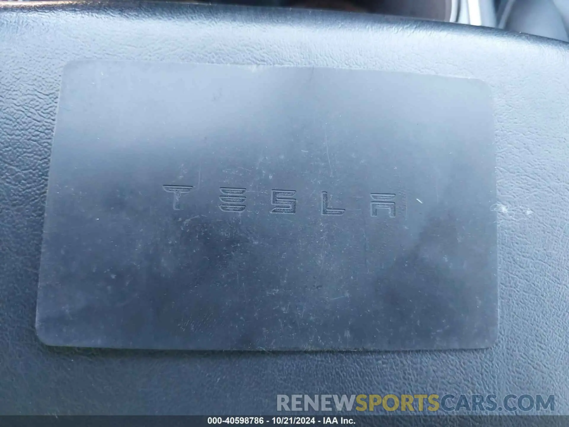 11 Photograph of a damaged car 5YJ3E1EA3KF300688 TESLA MODEL 3 2019