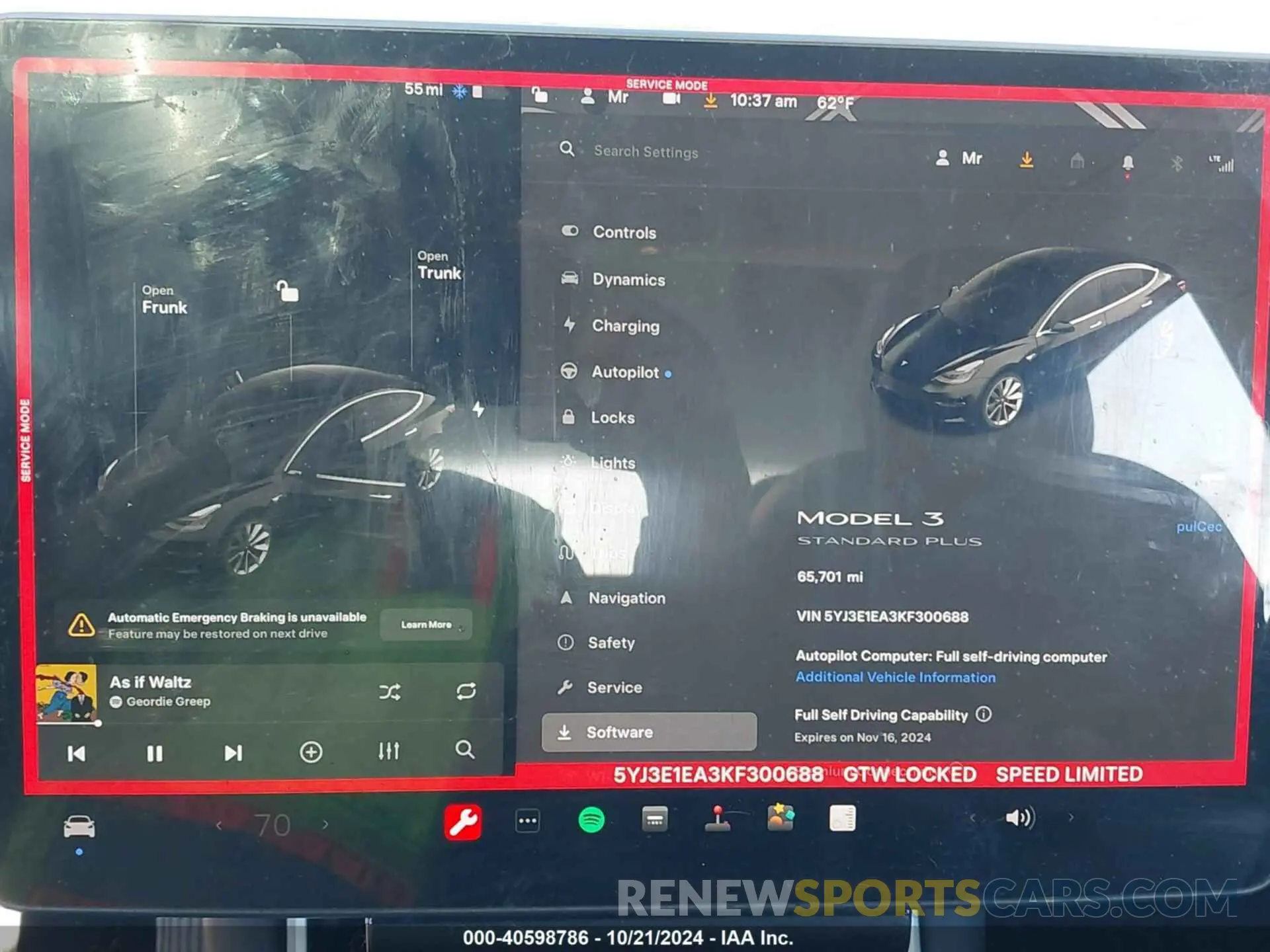 18 Photograph of a damaged car 5YJ3E1EA3KF300688 TESLA MODEL 3 2019