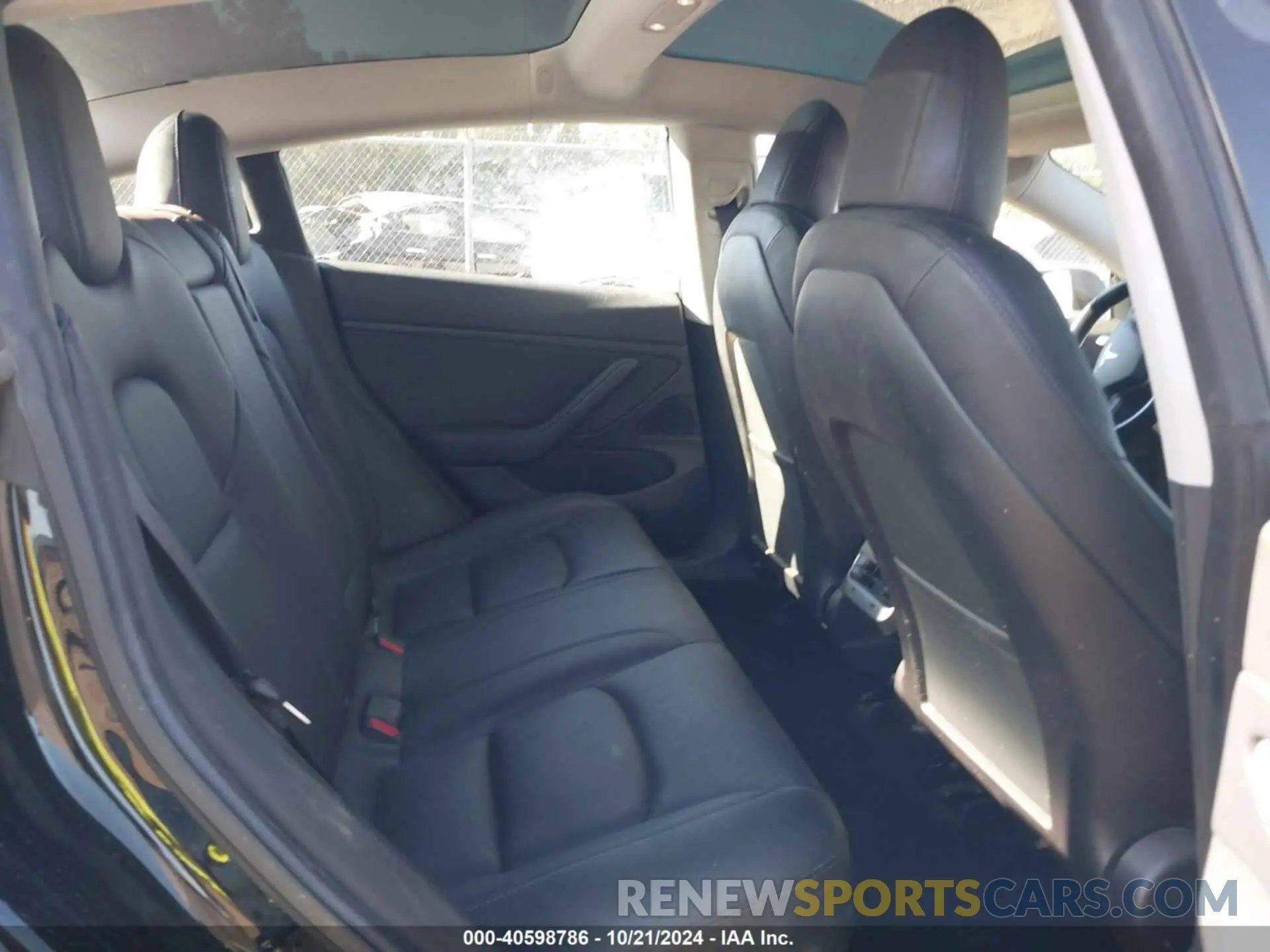 8 Photograph of a damaged car 5YJ3E1EA3KF300688 TESLA MODEL 3 2019