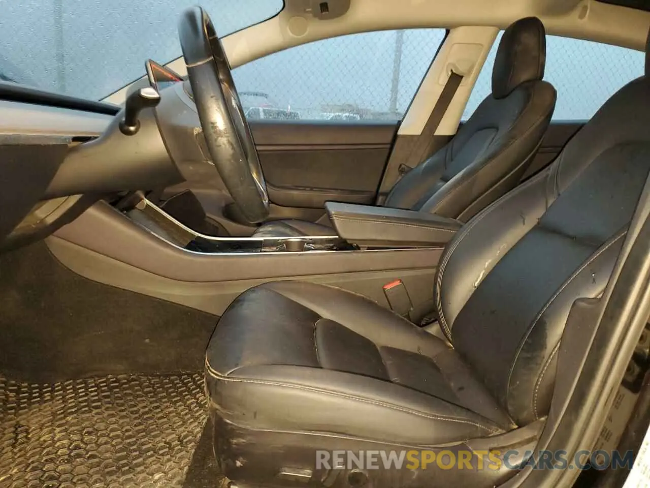 7 Photograph of a damaged car 5YJ3E1EA3KF304207 TESLA MODEL 3 2019