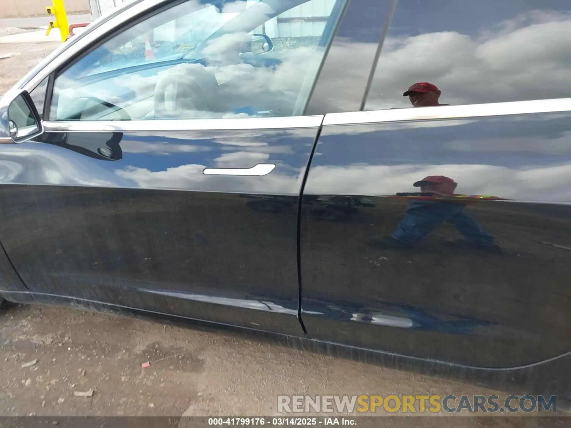 14 Photograph of a damaged car 5YJ3E1EA3KF304286 TESLA MODEL 3 2019