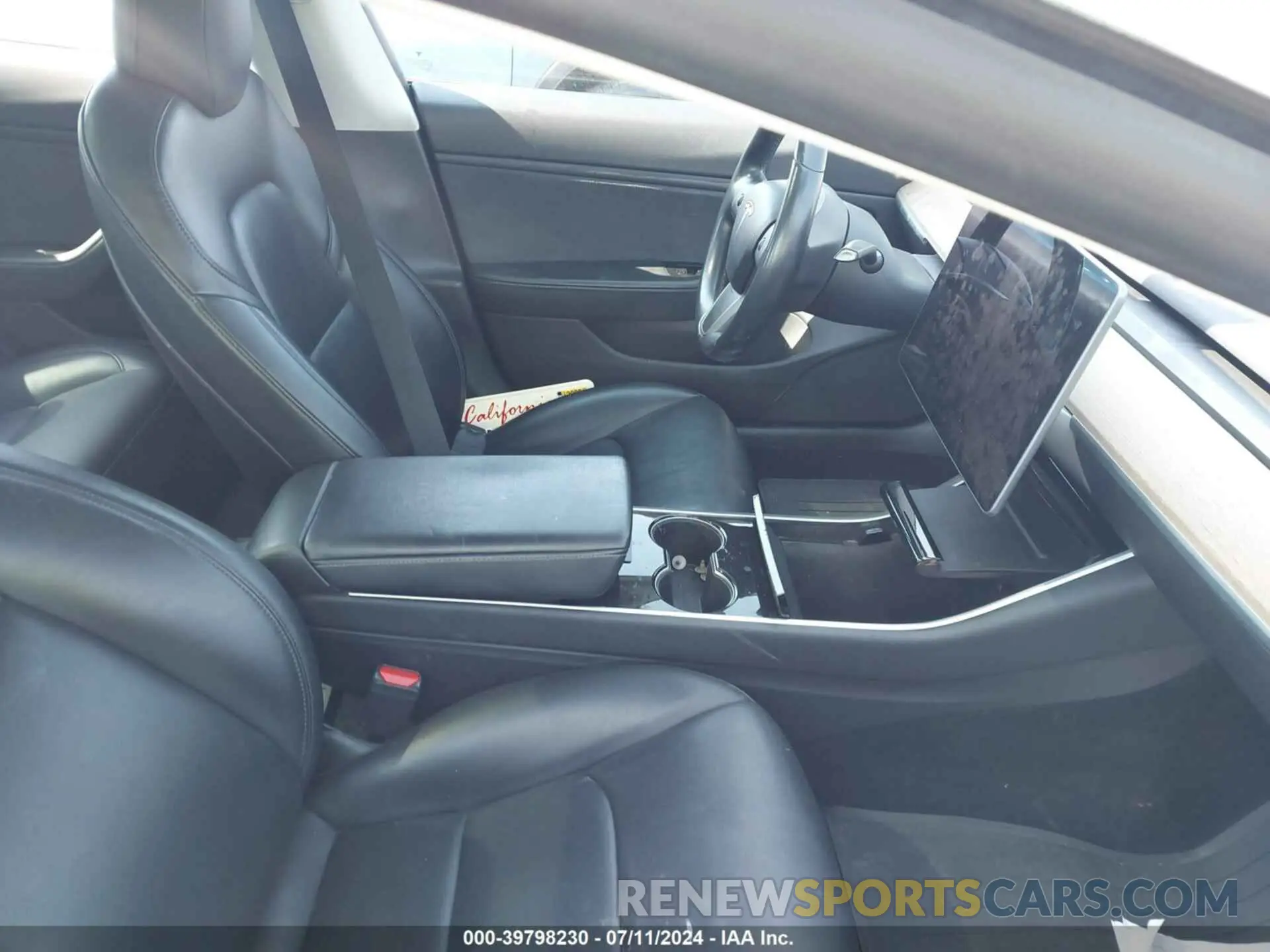5 Photograph of a damaged car 5YJ3E1EA3KF304546 TESLA MODEL 3 2019