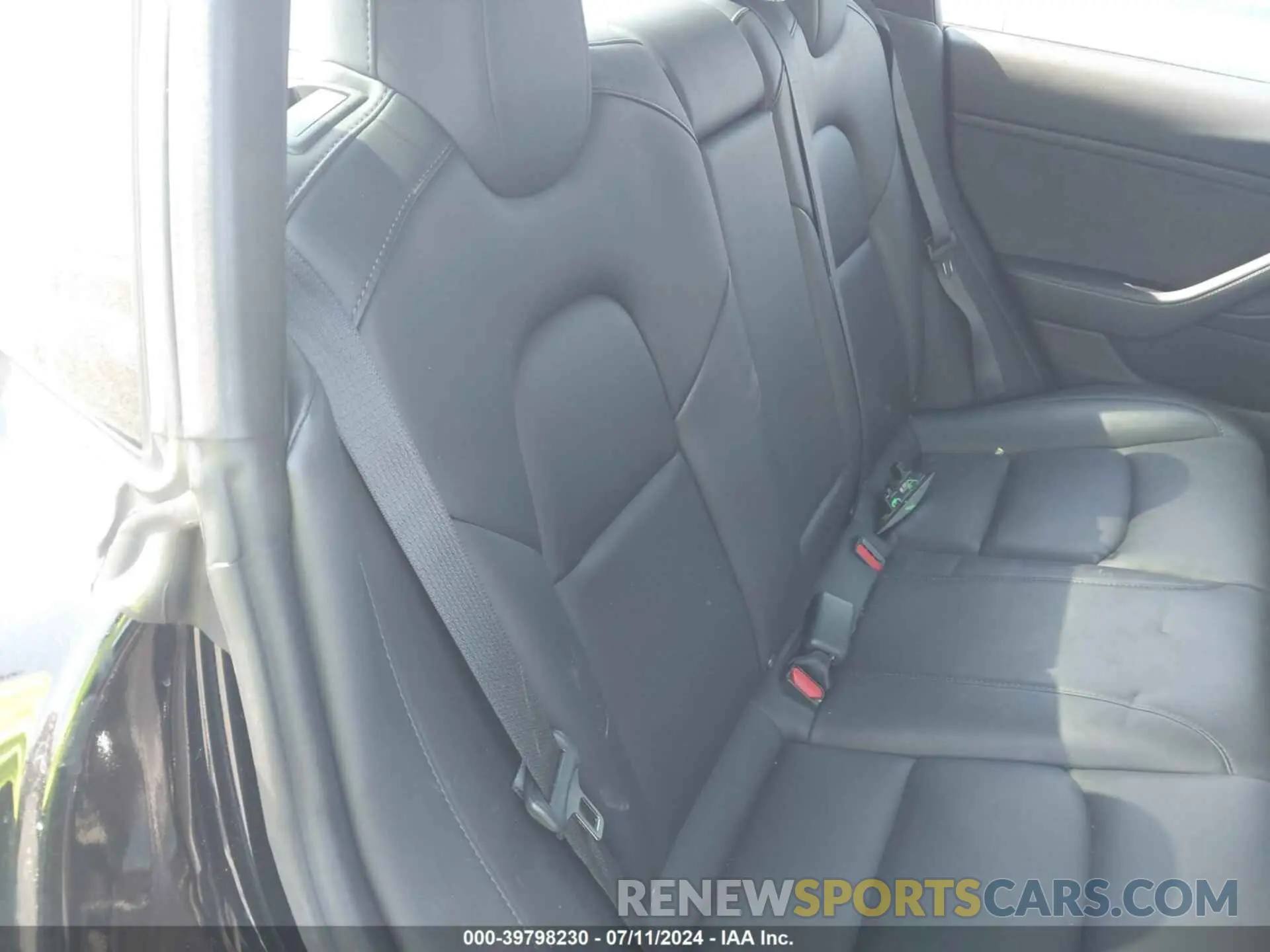 8 Photograph of a damaged car 5YJ3E1EA3KF304546 TESLA MODEL 3 2019