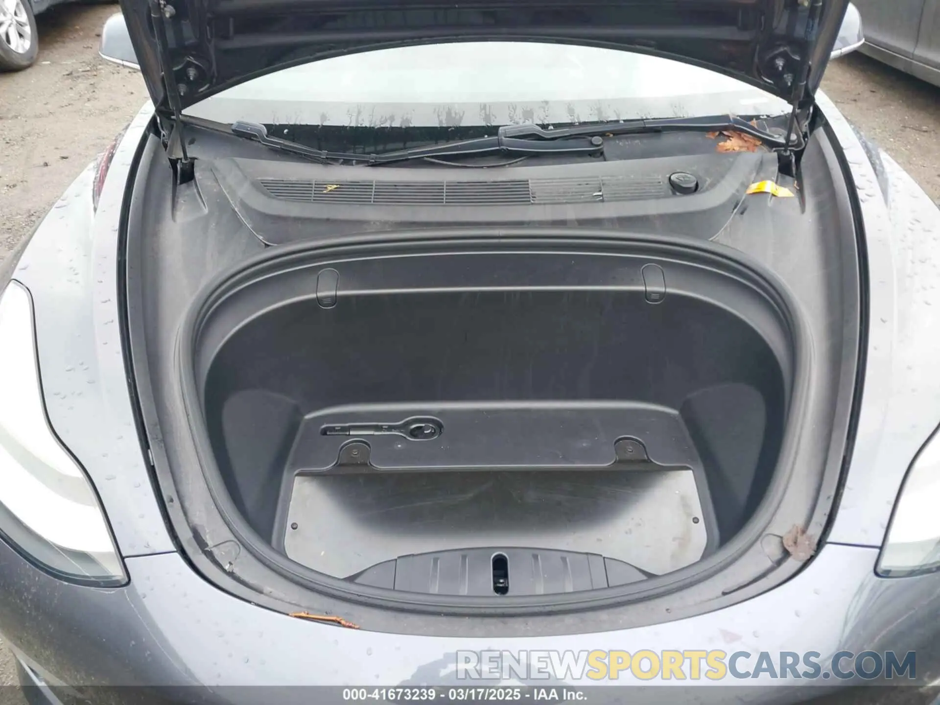 10 Photograph of a damaged car 5YJ3E1EA3KF307415 TESLA MODEL 3 2019