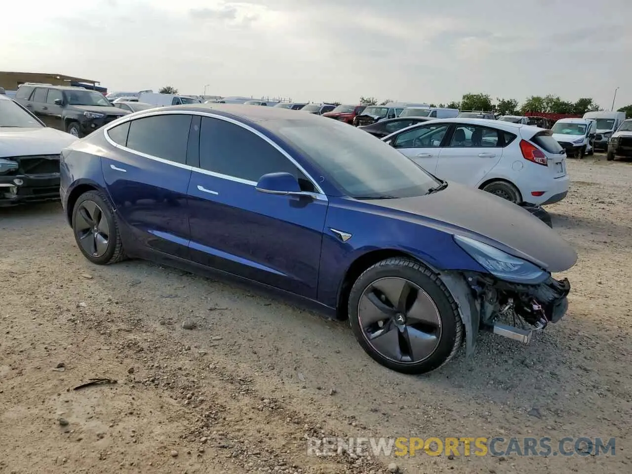 4 Photograph of a damaged car 5YJ3E1EA3KF309133 TESLA MODEL 3 2019