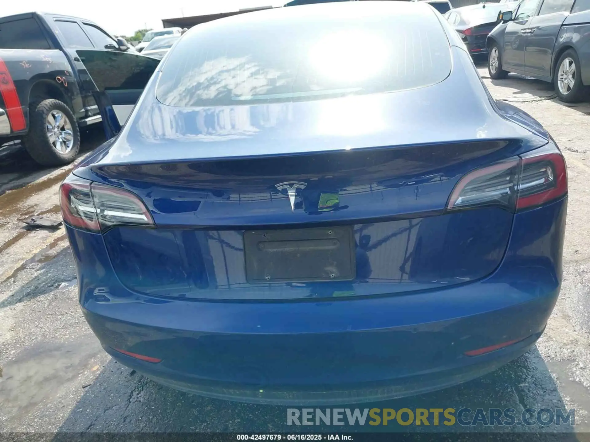 15 Photograph of a damaged car 5YJ3E1EA3KF312551 TESLA MODEL 3 2019